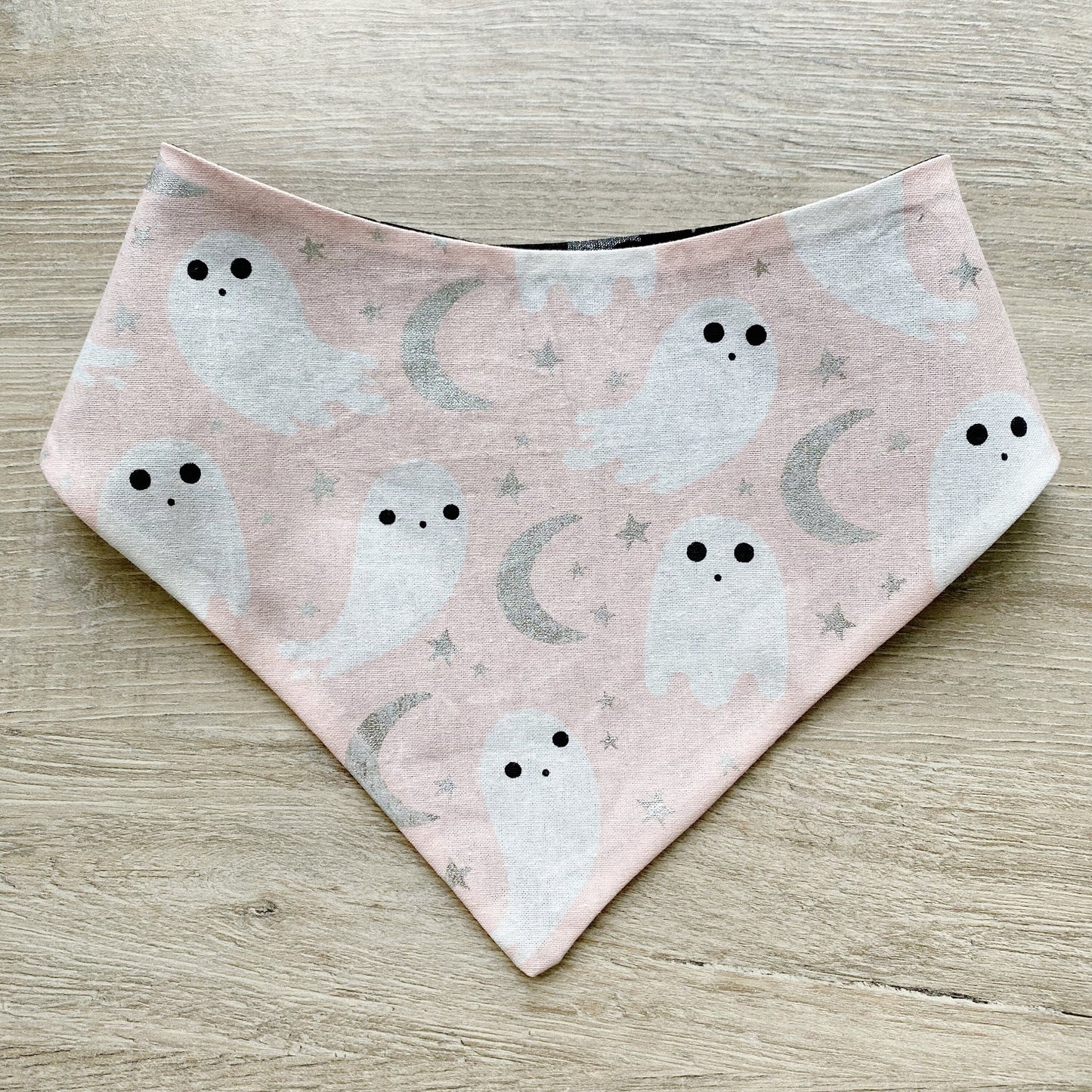 Halloween Dog bandana, White ghost and pink with bats, Dog bandana, Snap on Bandana, Matching hair-bow, Bow and Bandana, Hair Scrunchies