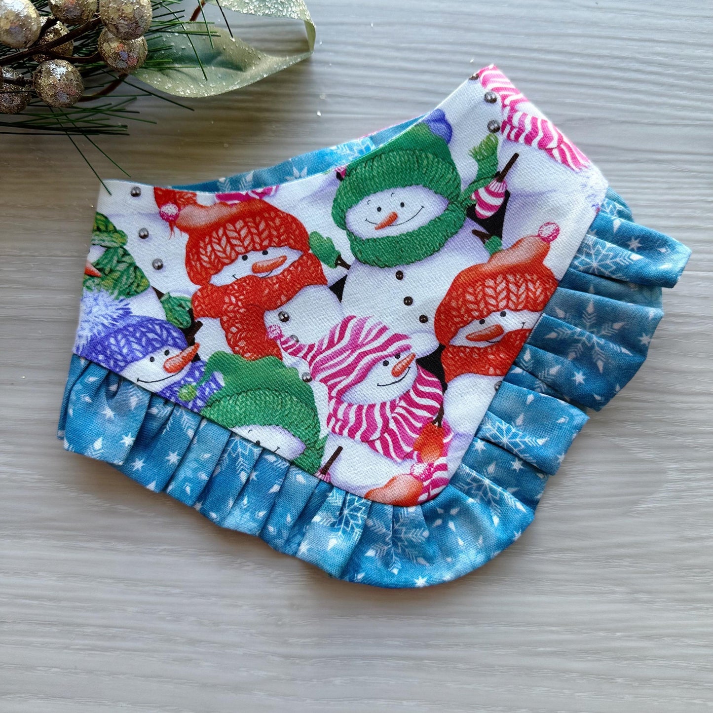 Christmas dog bandana, Holiday Snowmans Pet dog bandana, ruffle trim green plaid, snap closure