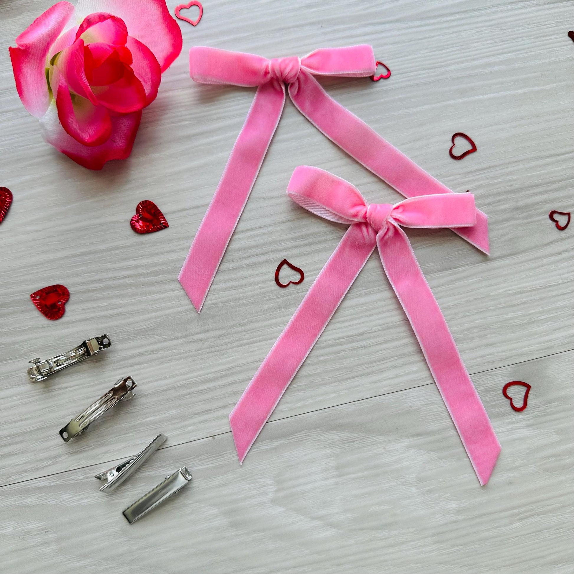 SET of 2 pink Velvet Pignail for Dogs, Puppy hair bow, girl dog bow, hair clip for dogs, alligator clip and french barrette, Pet hair clips,