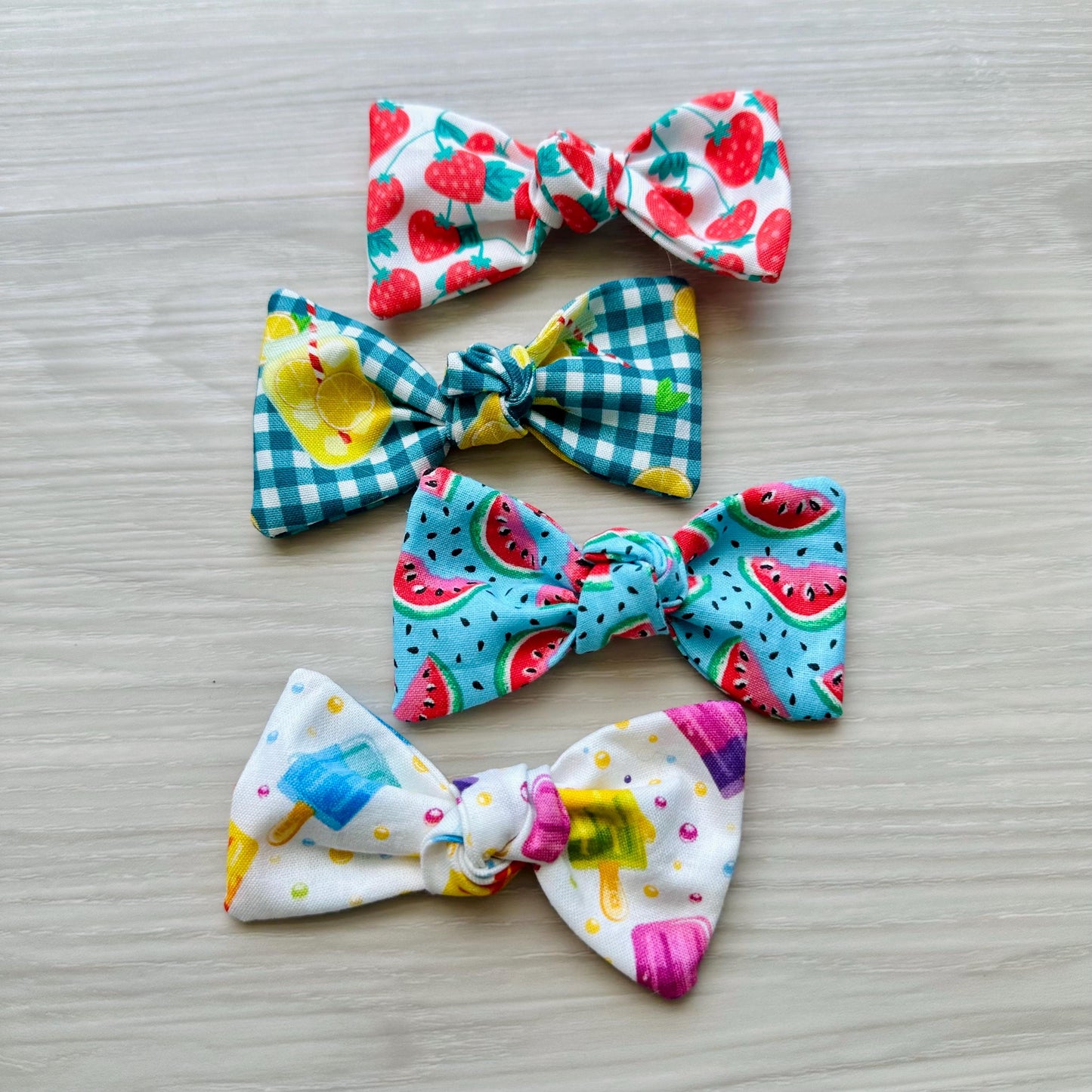 Summer Dog Hair Bows for Small & Big Dogs Festive Summer Dog Accessories Sunny Stylish Dog Bows Handmade Dog Hair Bow Fruity tropical lemon
