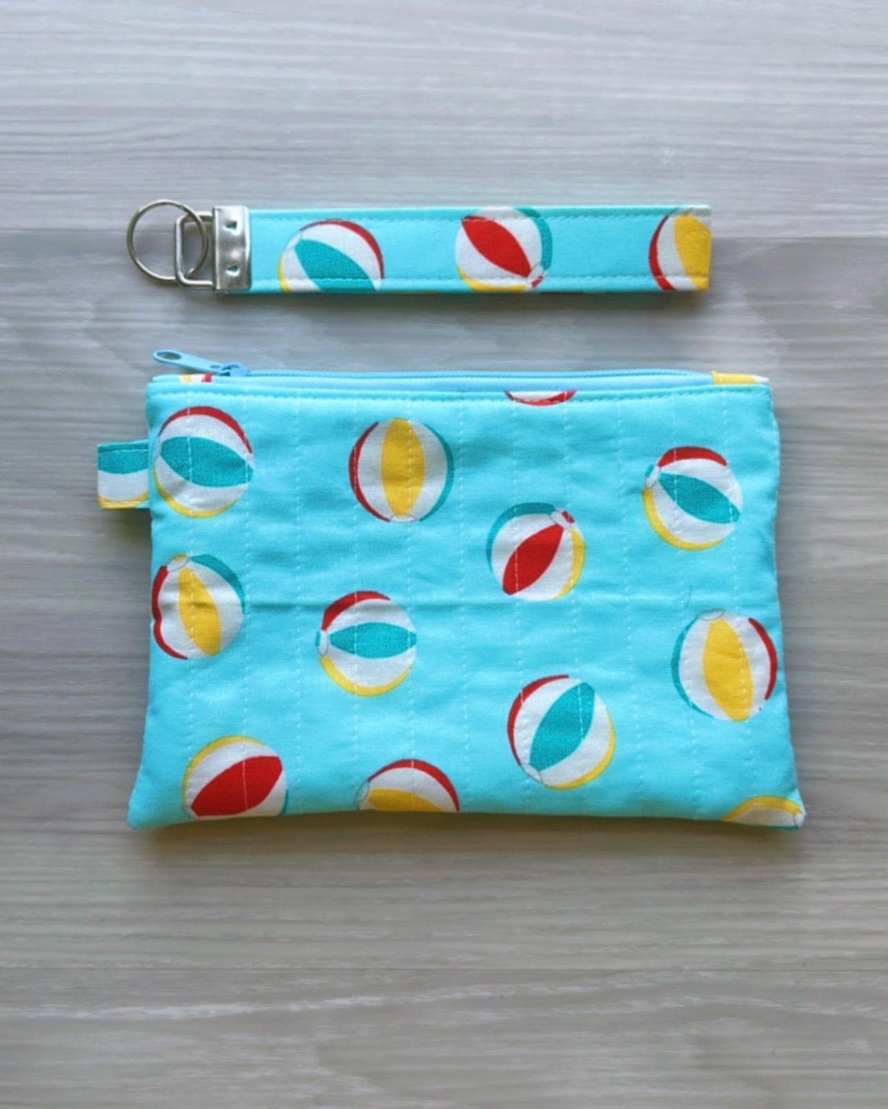 SET Zipper Pouch/Coin Purse with Matching Key Fob Handmade Quilted wristlets key chain wallets