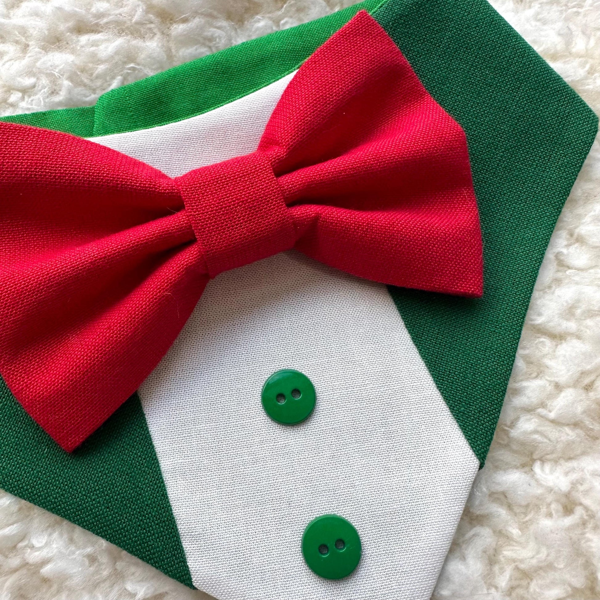 Christmas Green and Red Dog Tuxedo Bandana, Snap on bandana for christmas gift, Puppies dog scarf XMas gift, pet accesories for holiday