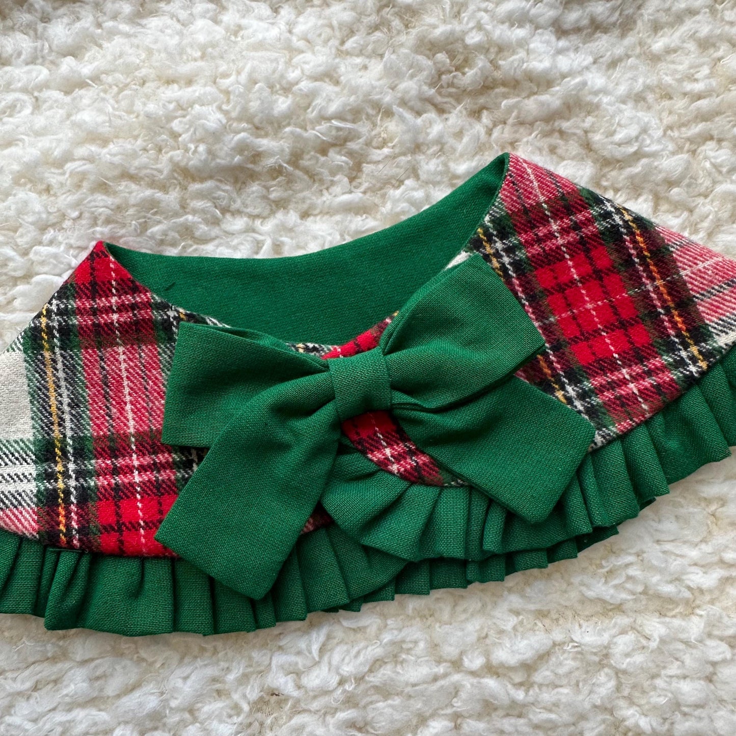Christmas Dog Bandana Cape with Ruffle, Red white tartan Neck Collar Girl, Dog Accessories Scarf, Dog Mom Gift, Gift for puppies