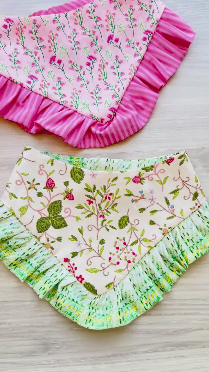 Spring Floral Dog Bandana with Ruffles, Snap On Bandana, Over the Collar Bandana, dog scarf, Personalized Dog Bandana, Tie on Dog Bandana