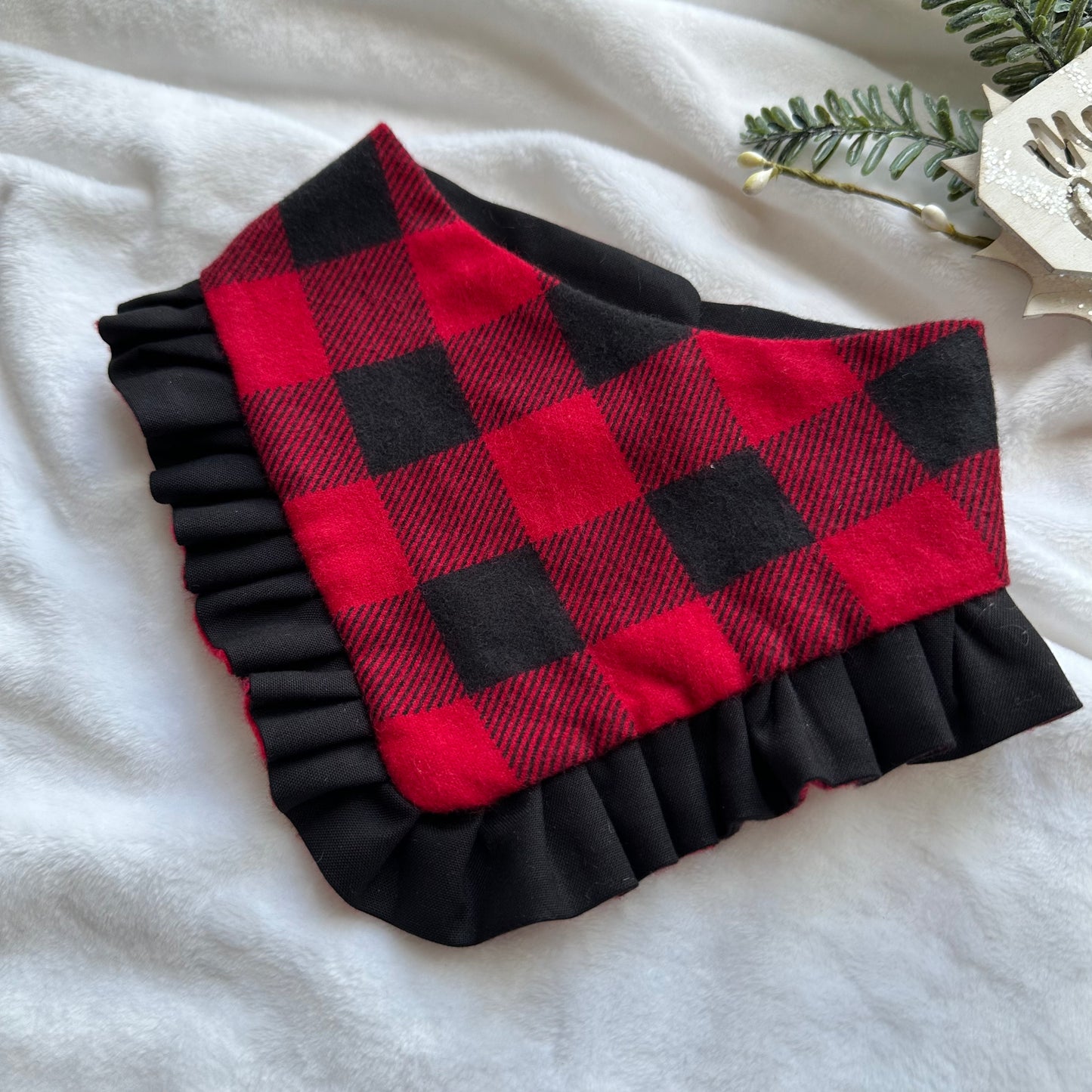 Christmas Red & Black Buffalo W/Ruffles Dog bandana