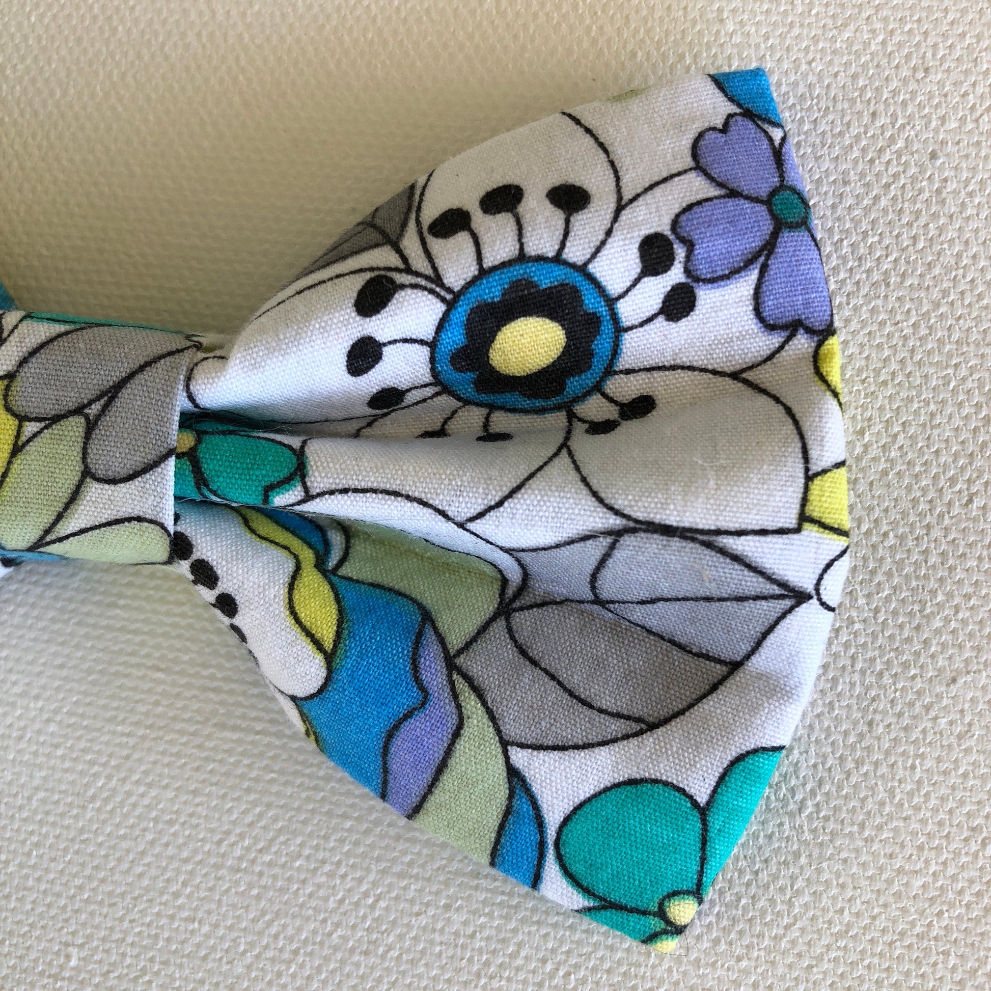 Teal Floral Dog Bow Tie, summer bow tie, Dog Accessories, Dog Clothe, Dog Bow tie, Puppy Bow, Pet Scarf, flower bow, spring bow tie