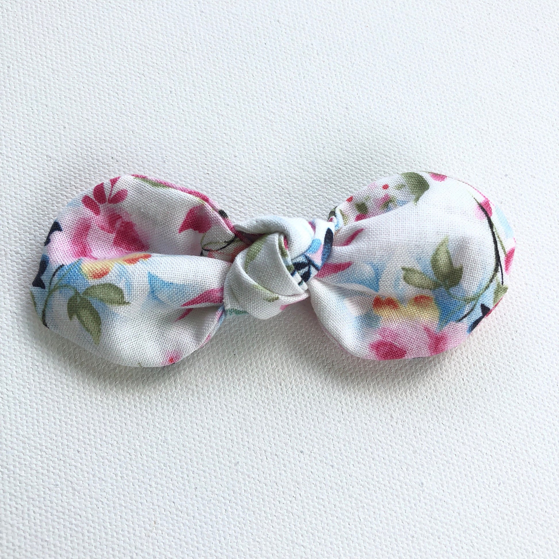 Dog hair bow clip