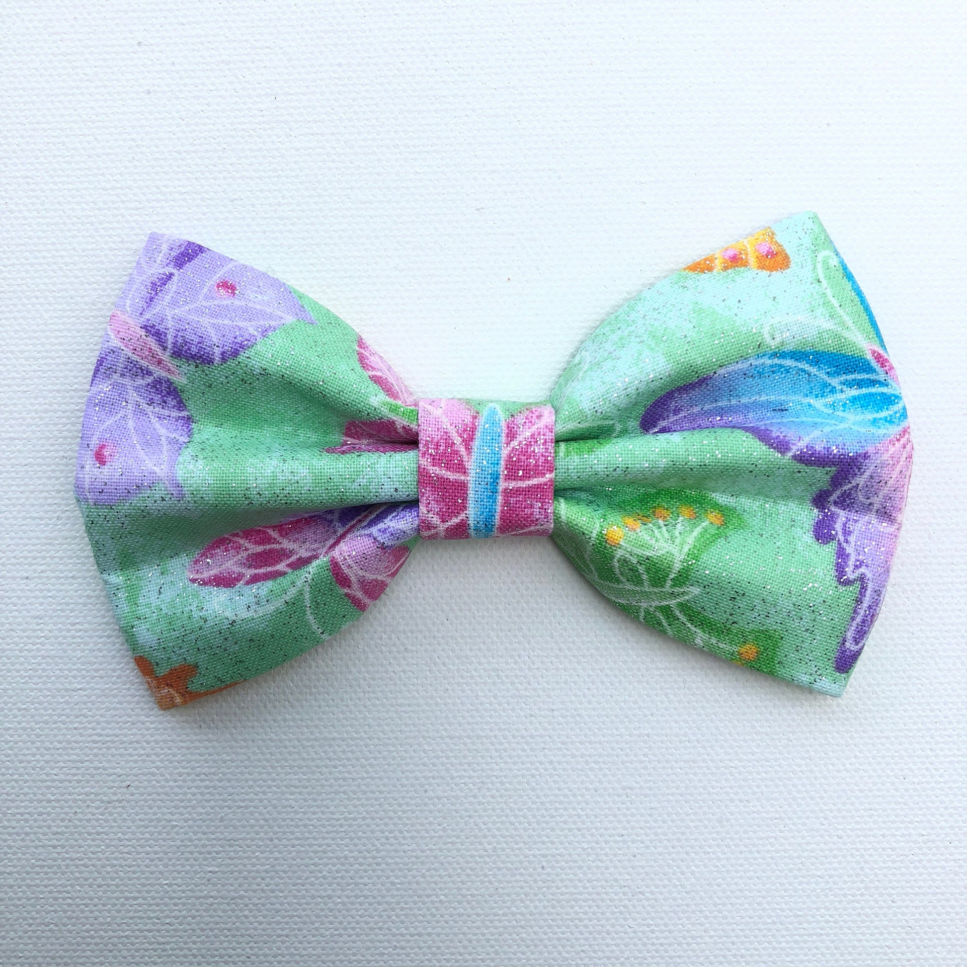 Green Butterfly Dog Bow Tie, Dog Accessories, Dog Clothe, Dog Bow tie, Puppy Bow, Pet Scarf, Summer dog bowties, camping bow tie