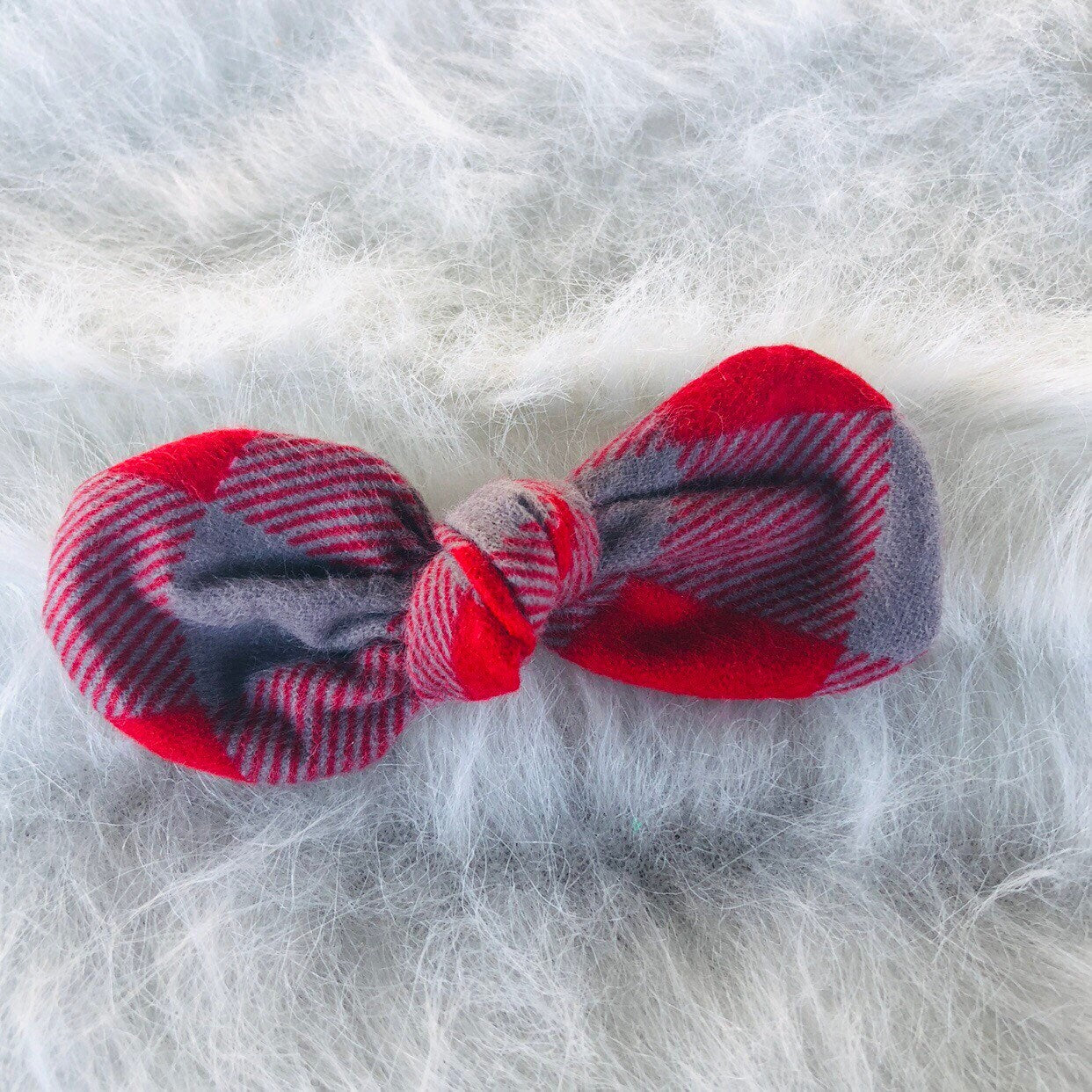 Plaid Dog hair bow clip, girl dog bow, hair clip for dogs, alligator clip, french barrette clip, christmas bow