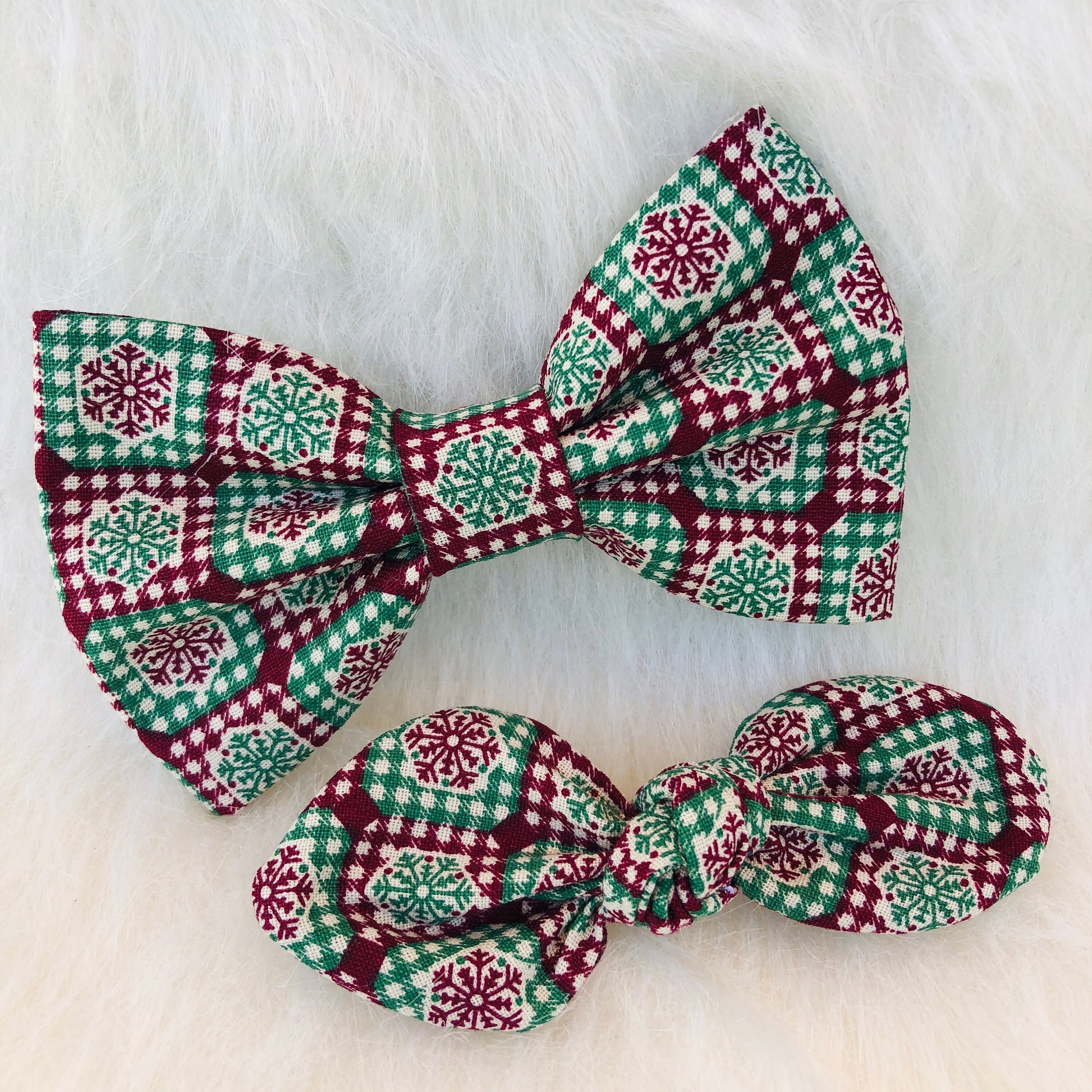 Green Burgundy Snowflake Dog Bowtie, Christmas Pet Bowtie