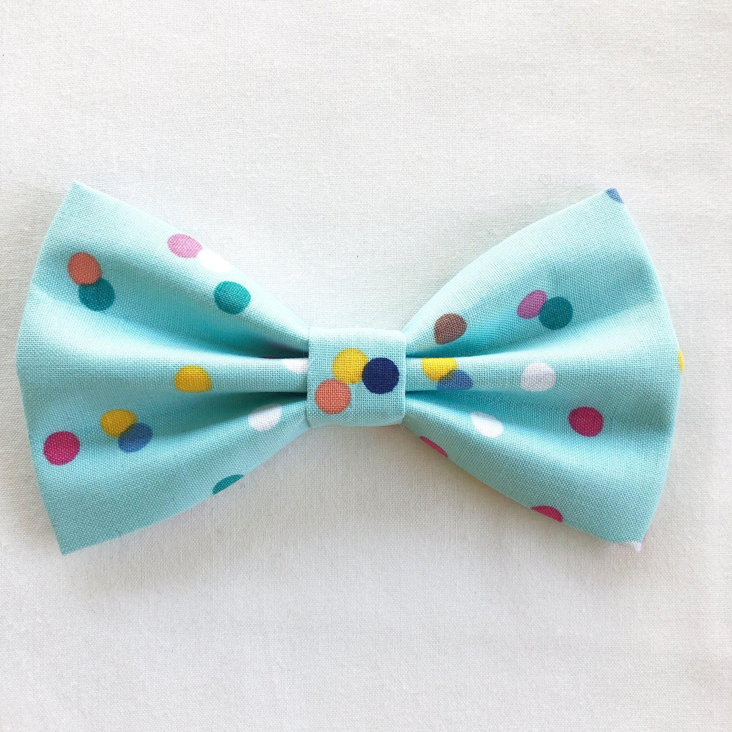 Teal multi color polka dot Dog Bowtie, pet accessories, bow ties, spring dog accessories, dog collar, pet bow tie