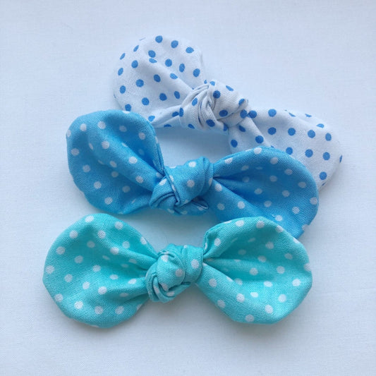New! Cyan Blue White Dog hair bow, Polka dot hair bow, Pastels plaid, girl dog bow, hair clip for dogs, alligator clip, french barrette