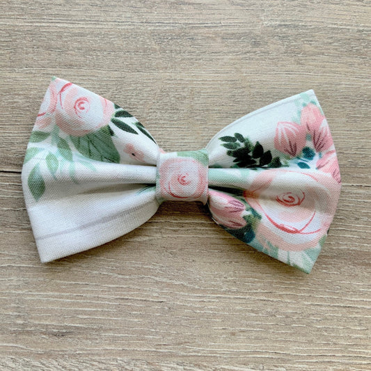 Peach dog bowtie, floral pet accessories, bow ties, Spring dog accessories, dog collar, pet bow tie, Summer bow tie