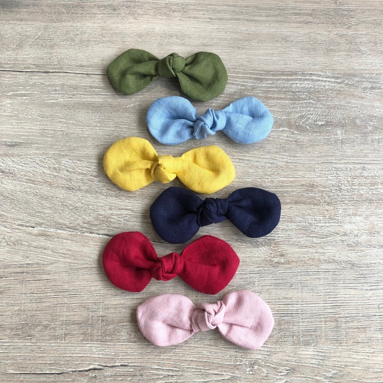 Linen Dog hair bow