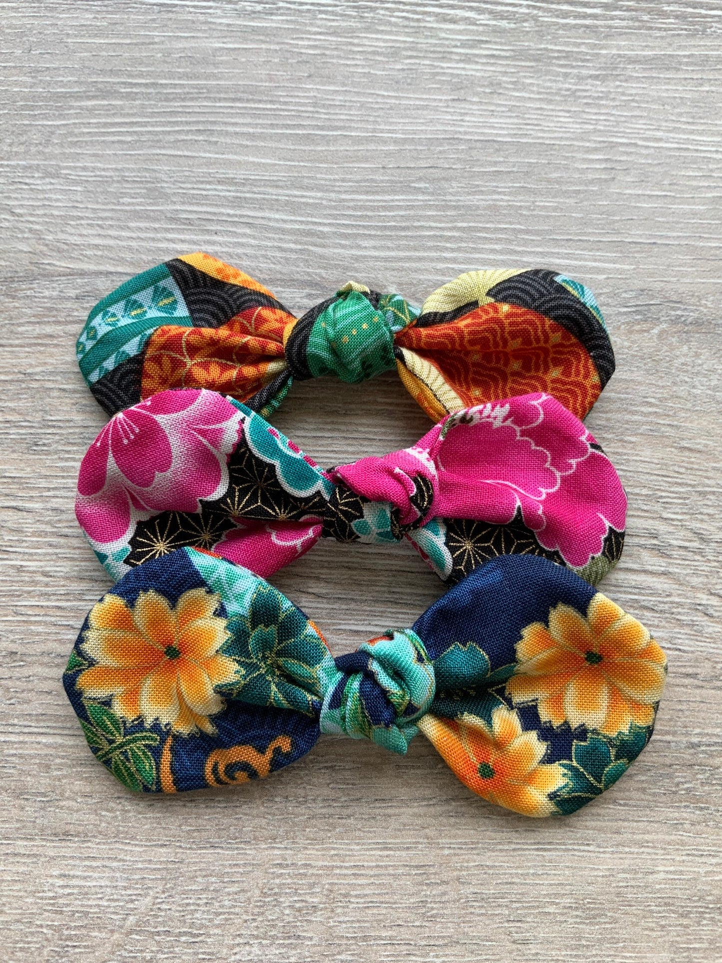 Oriental Dog hair bow clip, girl dog bow, hair clip for dogs, alligator clip, french barrette clip, Japanese Bows,