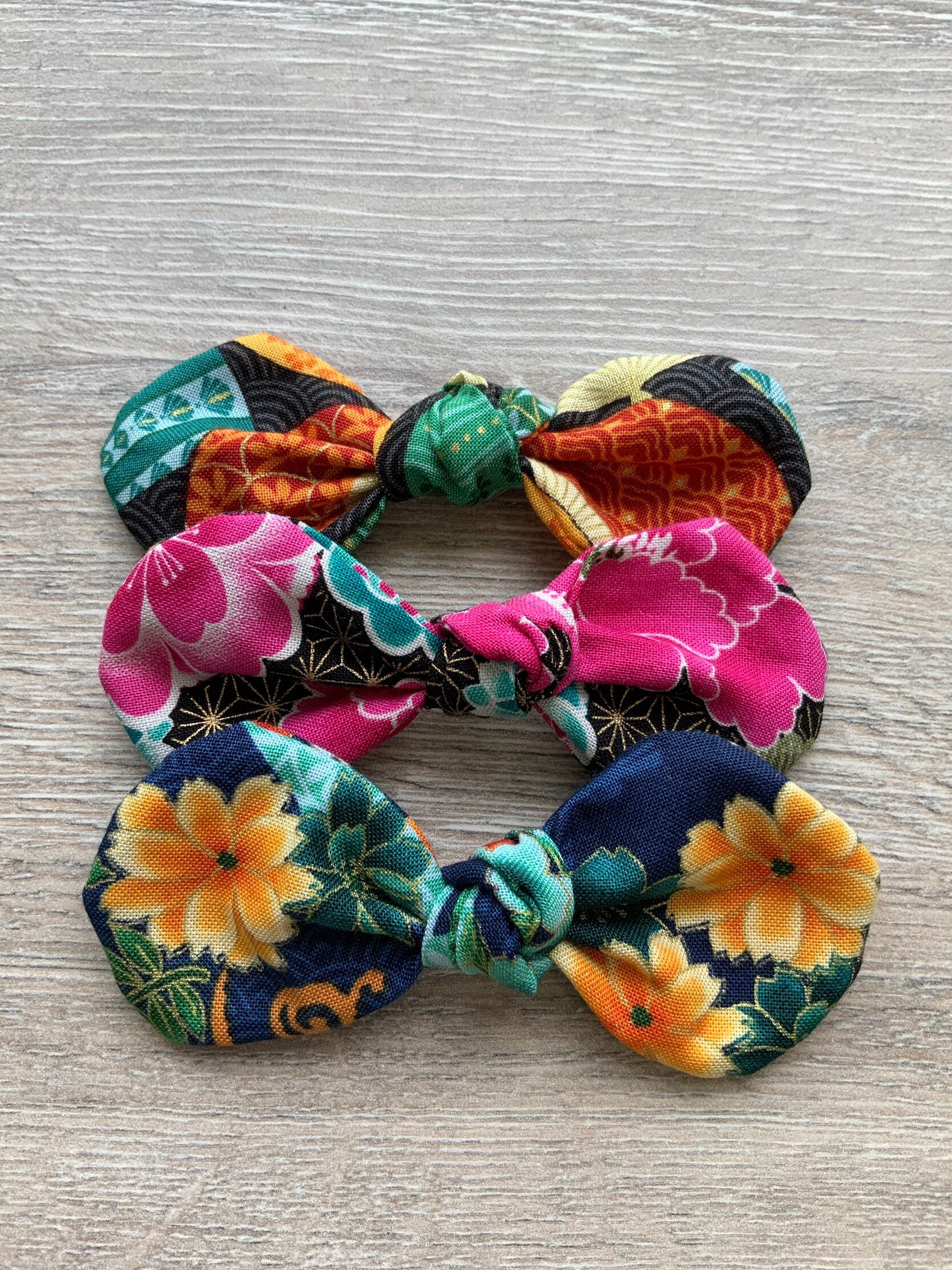 Oriental Dog hair bow clip, girl dog bow, hair clip for dogs, alligator clip, french barrette clip, Japanese Bows,