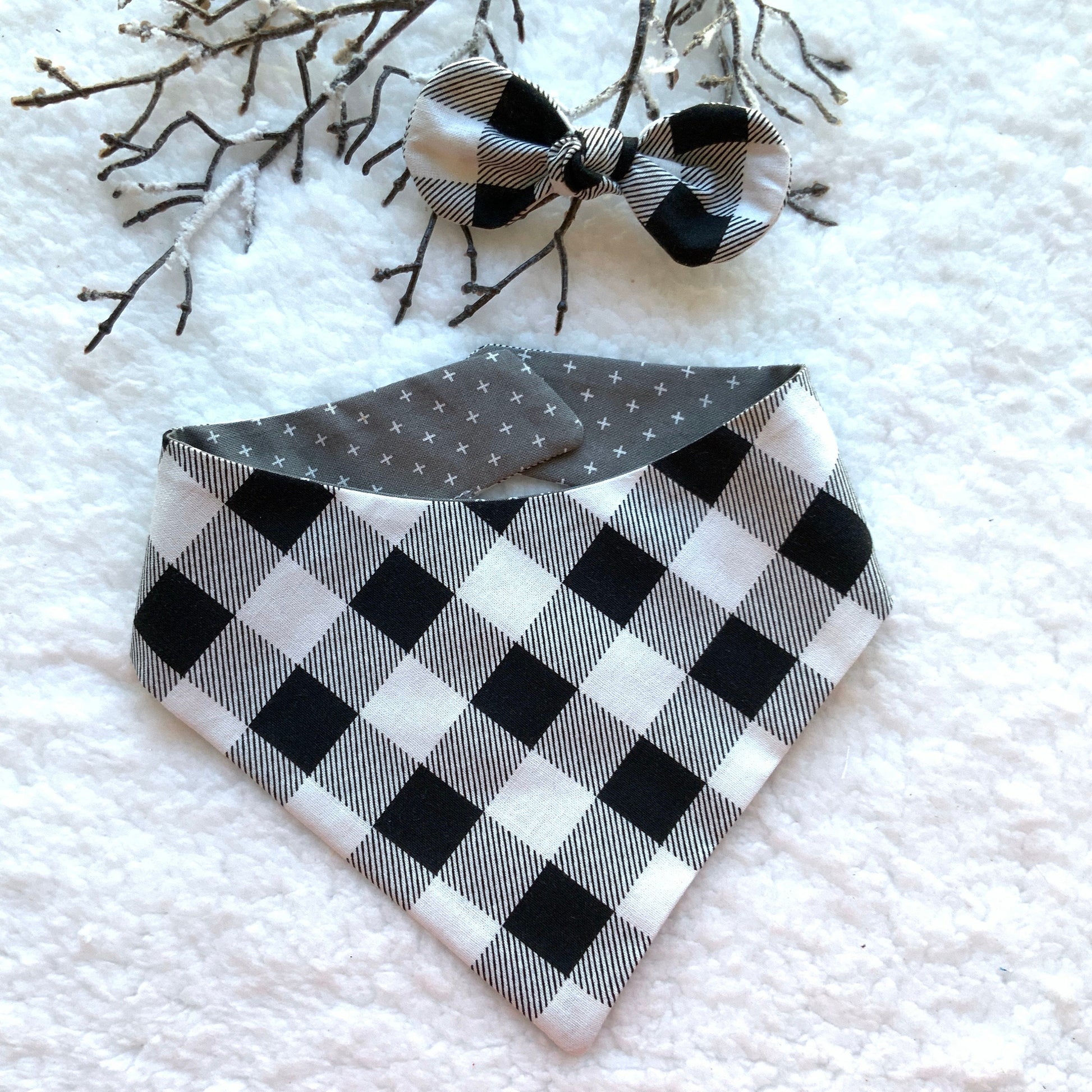 Christmas Dog Bandana, Black and White Check, Pet Scarf, snaps on bandana, tie on, reversible bandana, pompom bandana, pet bandana