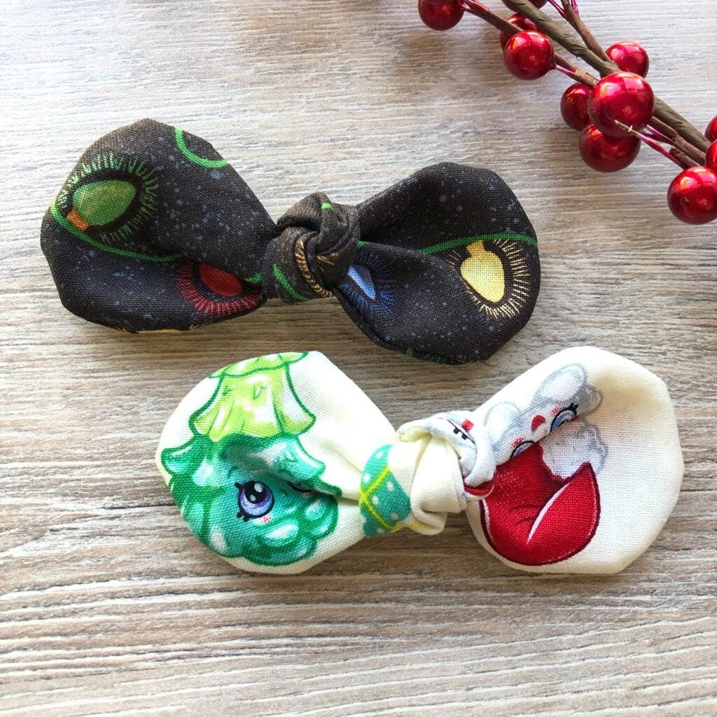 New! Christmas Dog Bandana, Christmas Light, Ornament cartoons, reversible bandana, pompom bandana, pet bandana,
