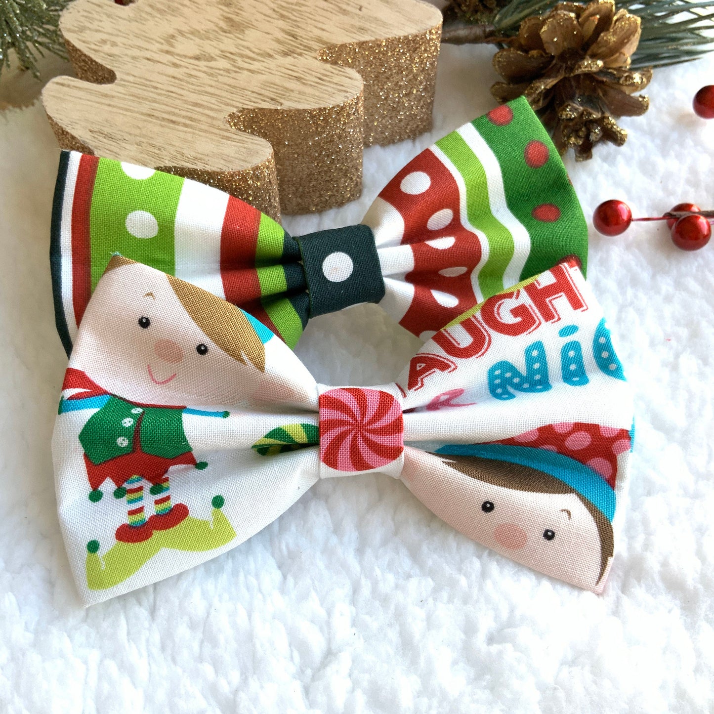 Christmas dog bowtie, Holiday polka dot bow tie Xmas bOwtie
