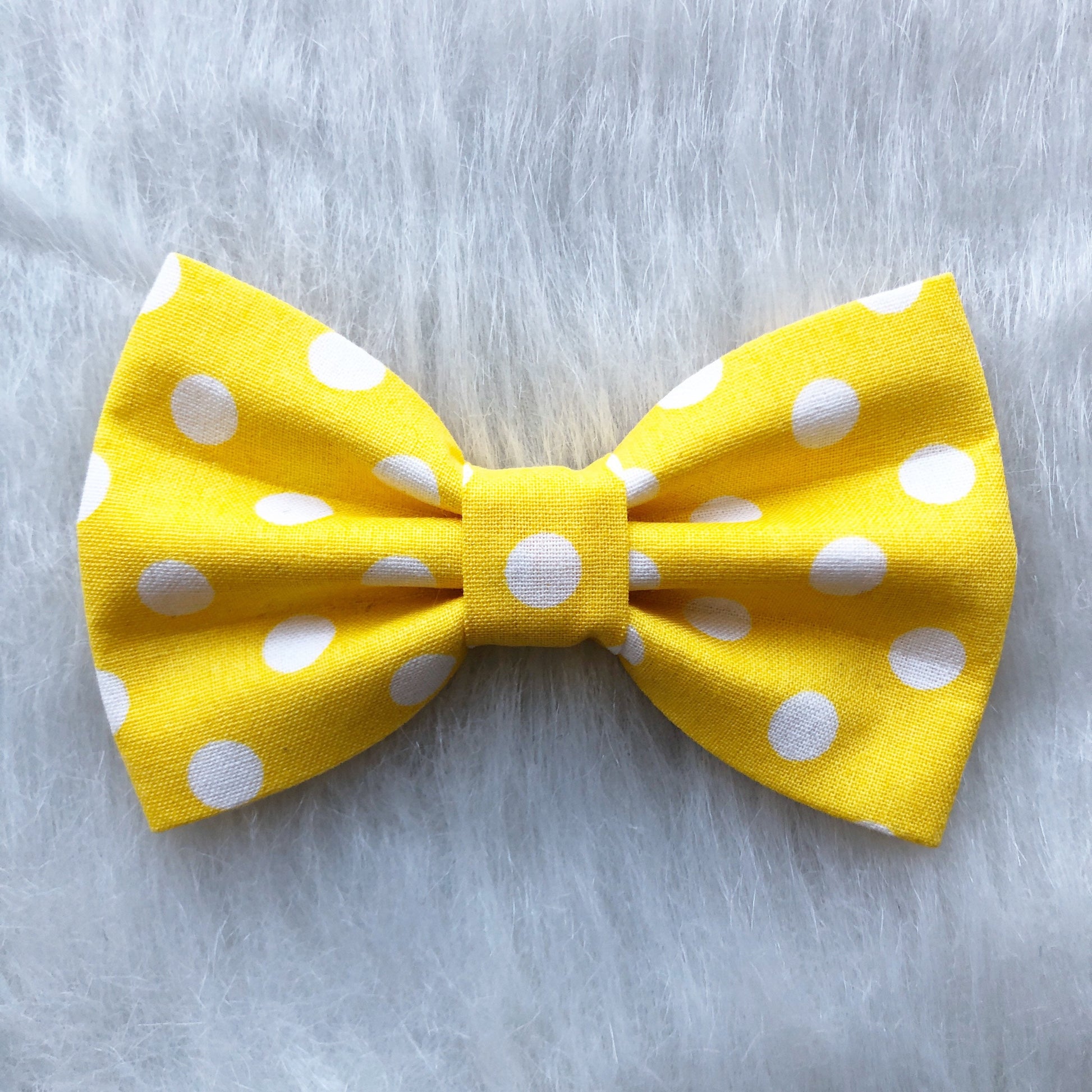 Yellow white polka dot, dog bow tie, pet accessories, dog accessories, dog collar, pet bow tie, spring bow, Spring bowtie, summer bow tie