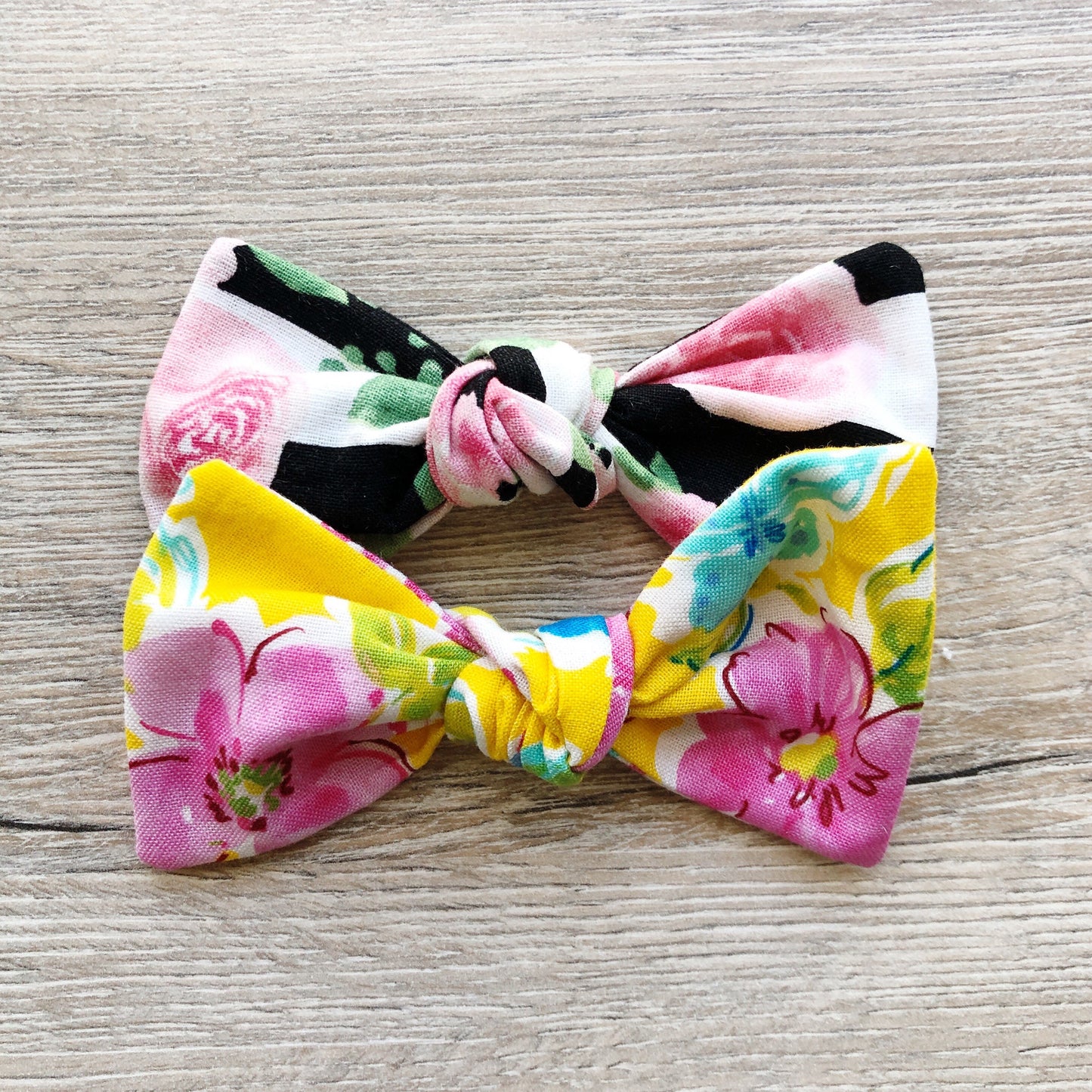 New Tie Bow Floral, Dog hair bow clip, girl dog bow, hair clip for dogs, alligator clip, french barrette clip, summer tie bow,