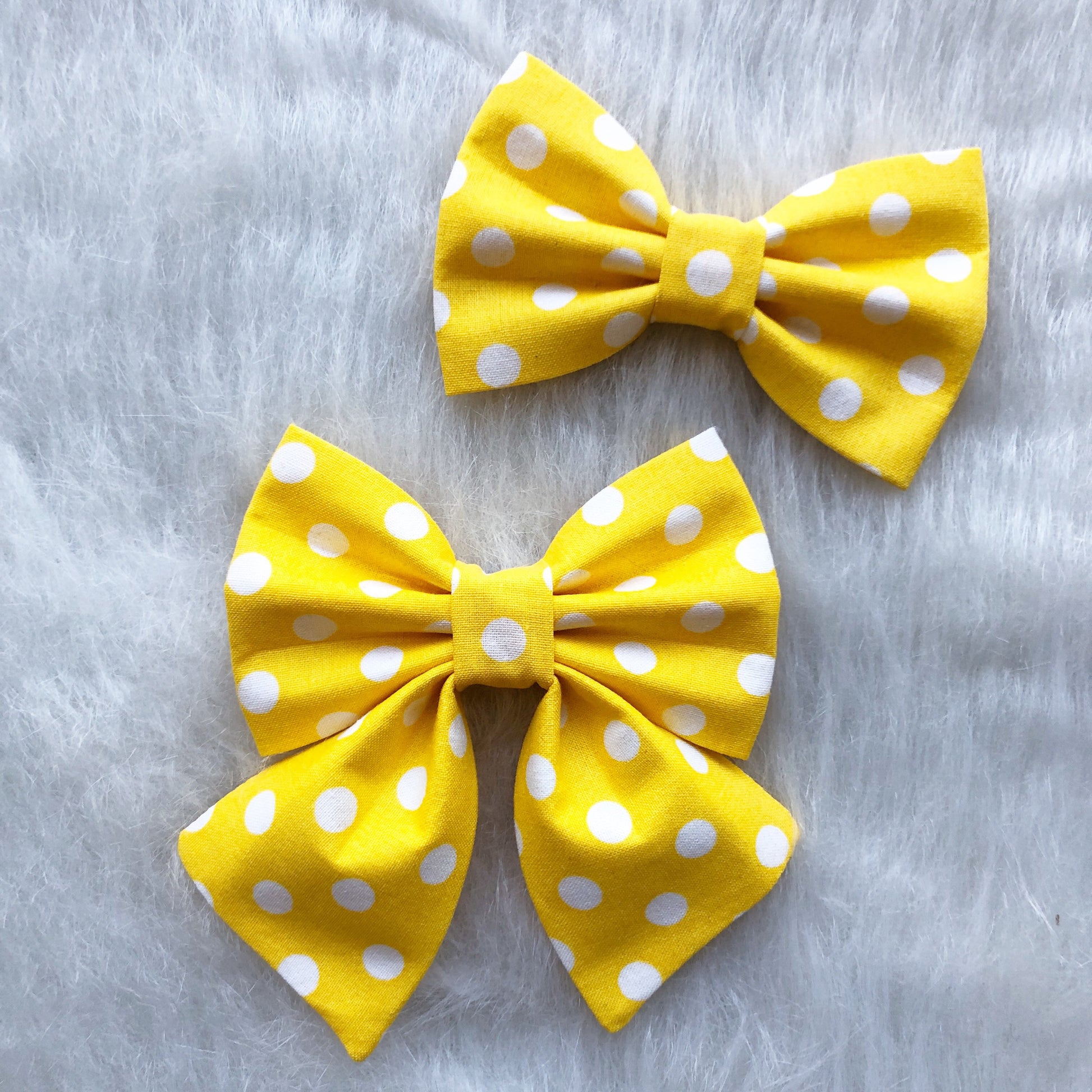 Yellow white polka dot, dog bow tie, pet accessories, dog accessories, dog collar, pet bow tie, spring bow, Spring bowtie, summer bow tie