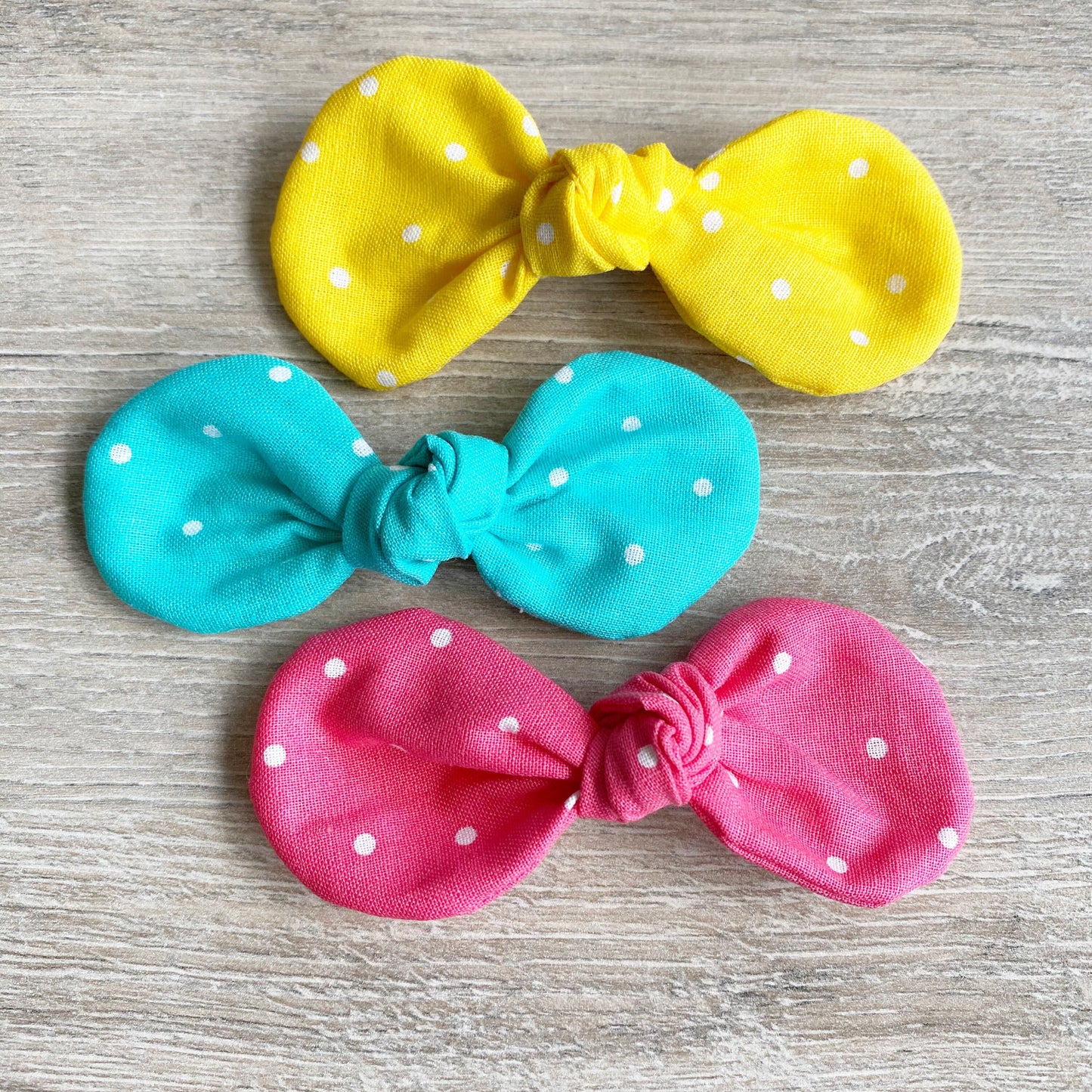 New! Pink Teal Yellow Dog hair bow, Polka dot, girl dog bow, hair clip for dogs, alligator clip, french barrette