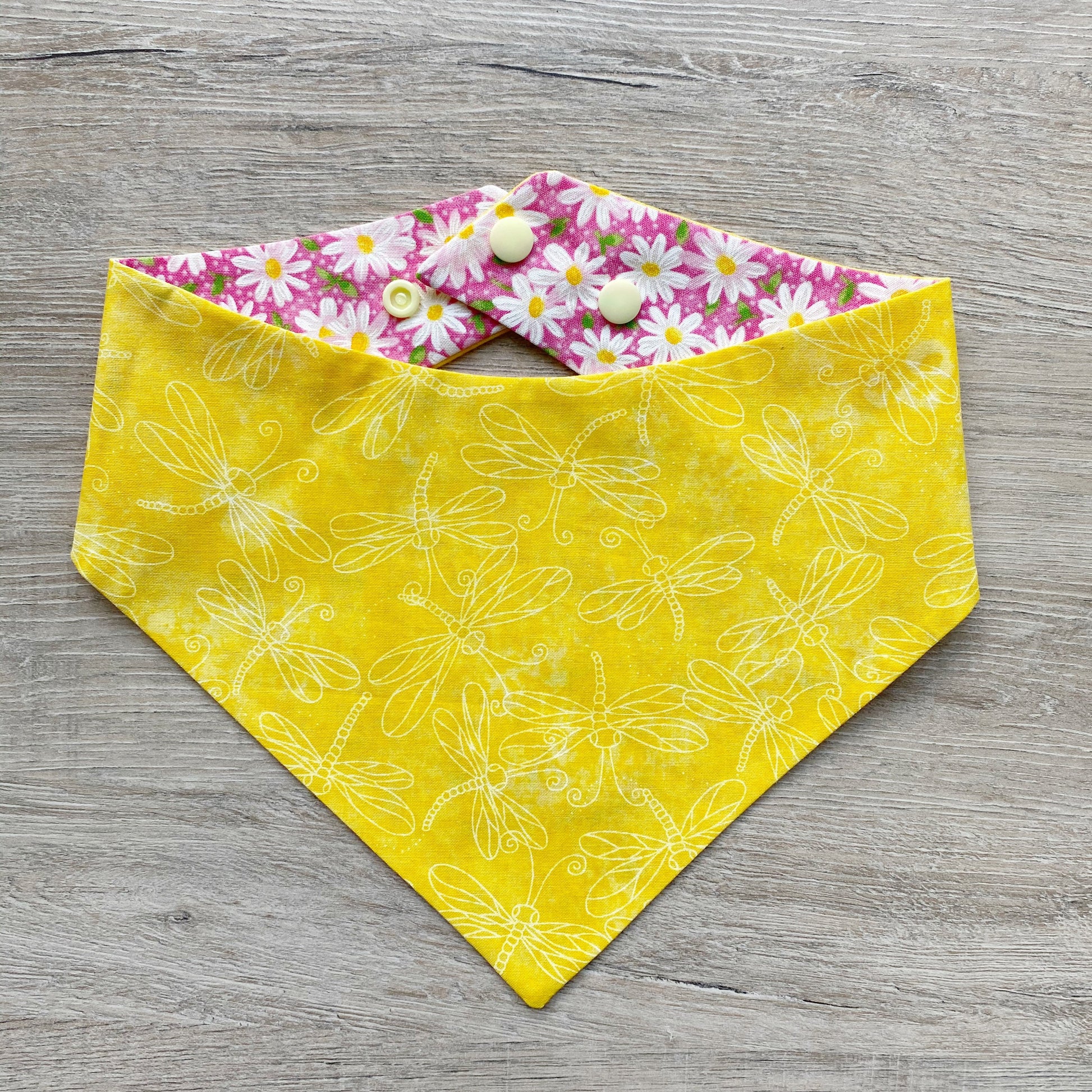 Pink Daisy Flower, Dog Bandana, Pet Scarf, snaps on, tie on, Season bandana, Tassel bandana, pom pom bandana, pet bandana