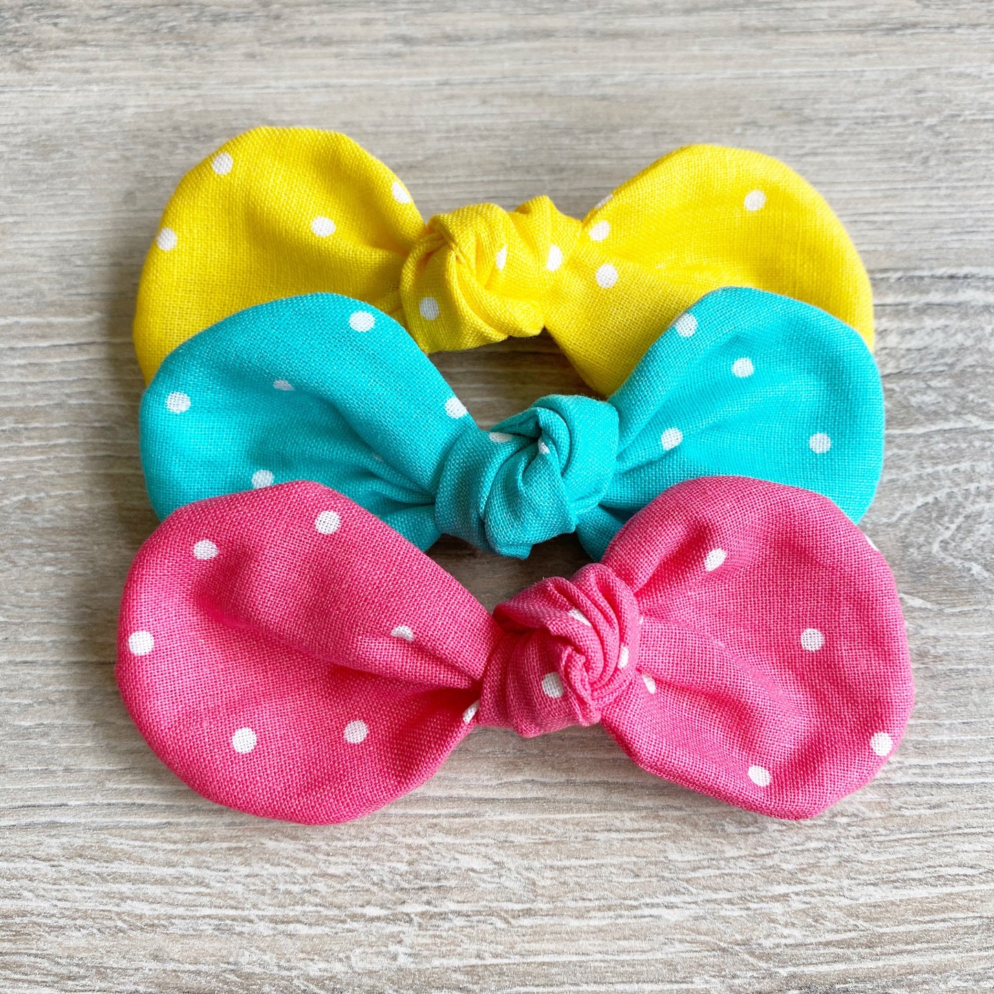 New! Pink Teal Yellow Dog hair bow, Polka dot, girl dog bow, hair clip for dogs, alligator clip, french barrette