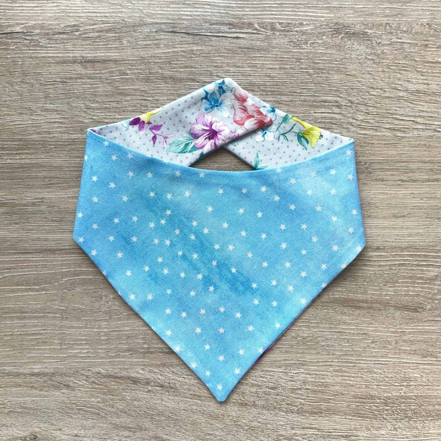 Floral White and Stars in the Sky dog bandana, Puppy bandana, Summer Dog Bandana, easy snap-on dog bandana, pet accessory, bandana for dogs