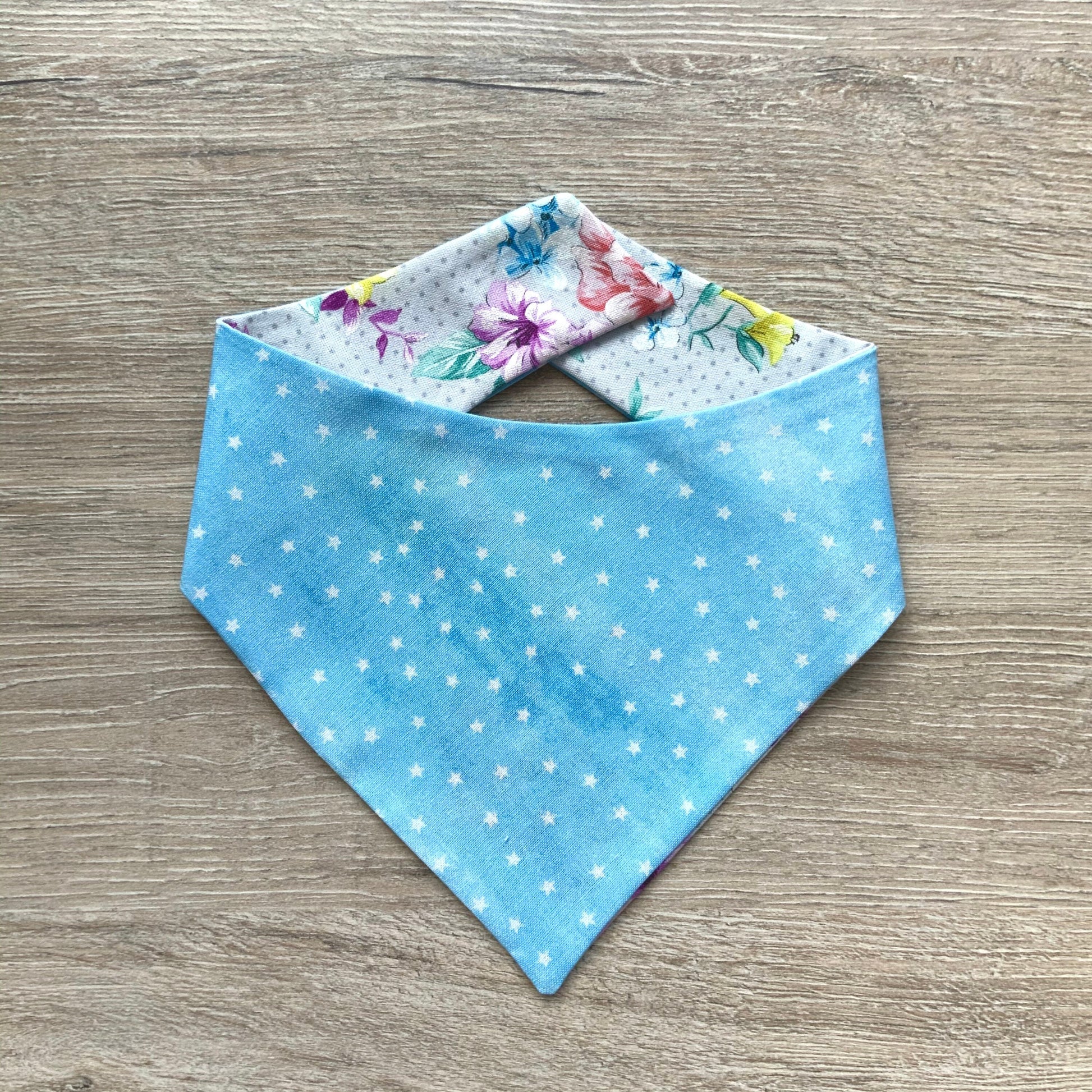 Floral White and Stars in the Sky dog bandana, Puppy bandana, Summer Dog Bandana, easy snap-on dog bandana, pet accessory, bandana for dogs