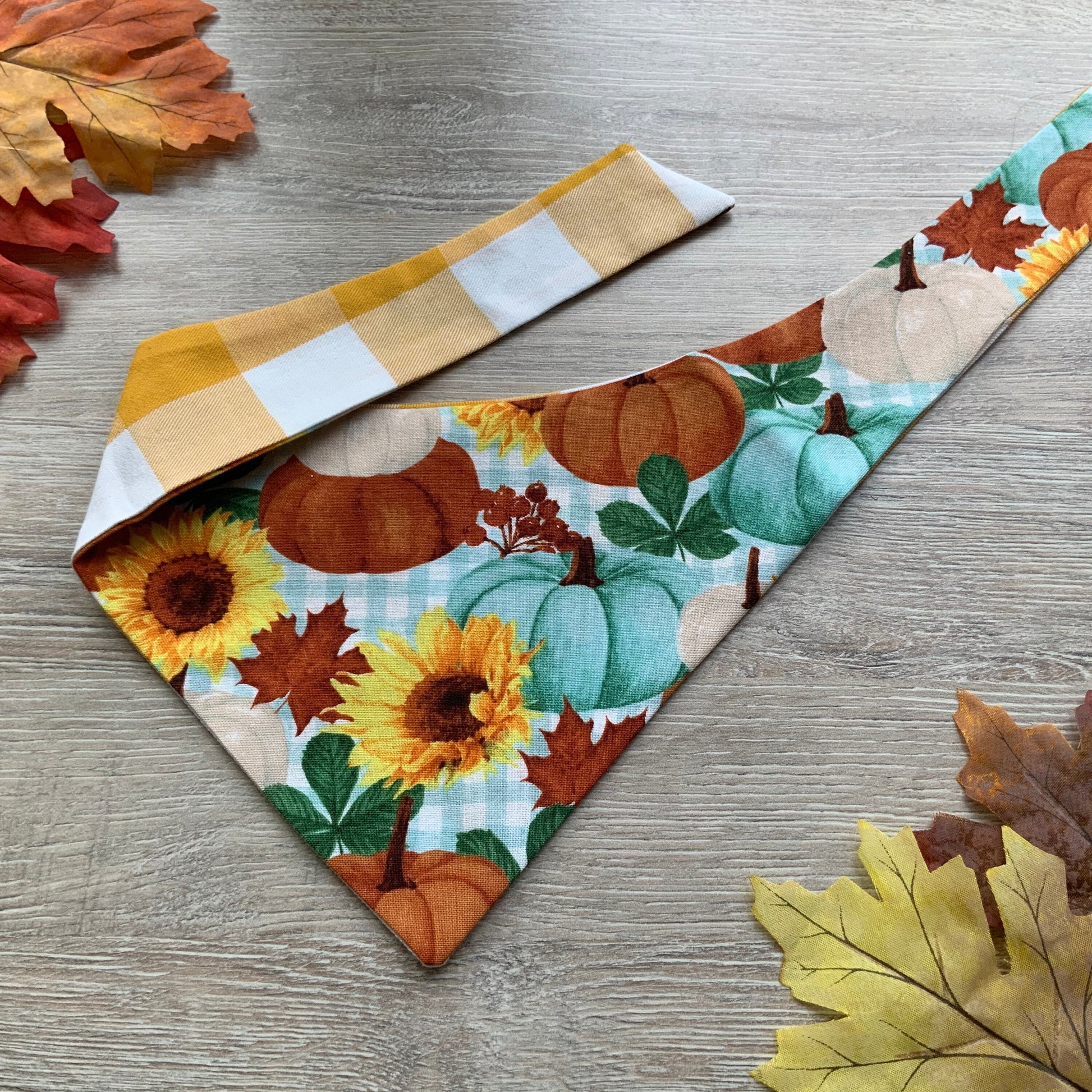 Festive Pumpkins Fall dog bandana, Puppy bandana, Seasons Dog Bandana, easy snap-on dog bandana, pet accessory, bandana for dogs