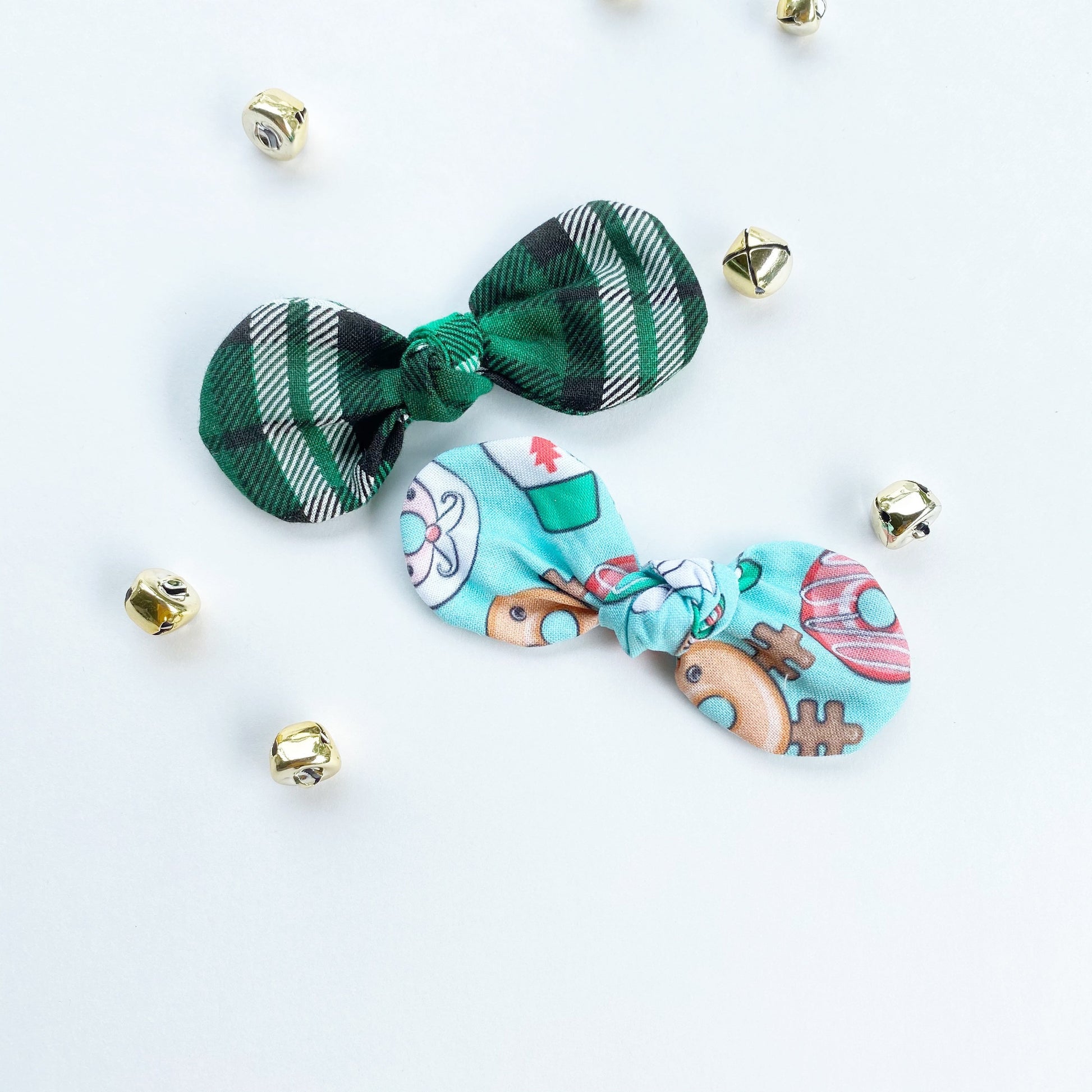 Christmas Dog Hair Bow Clip, Holiday Cotton Bow (3.75 wide)