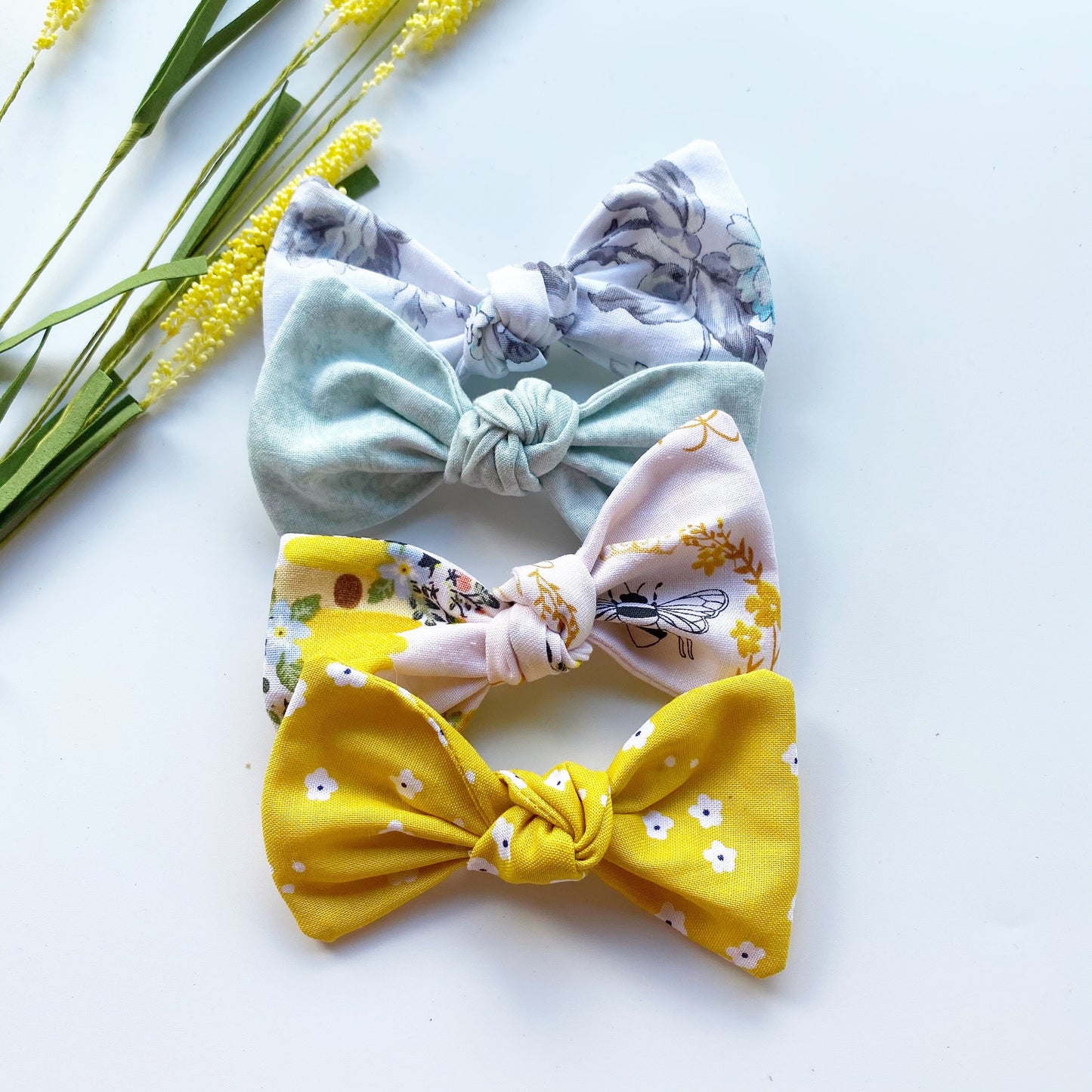 Garden Dog hair bow