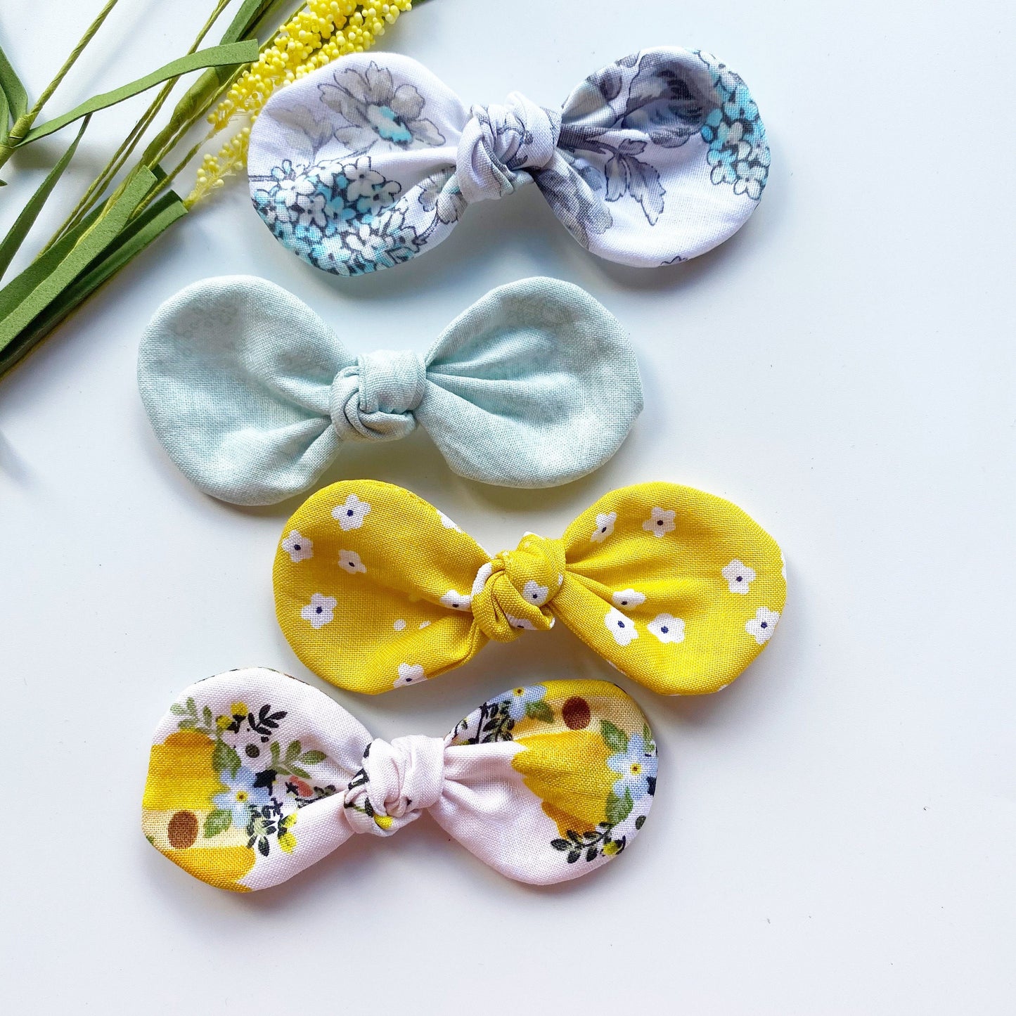 Spring Garden Dog hair bow