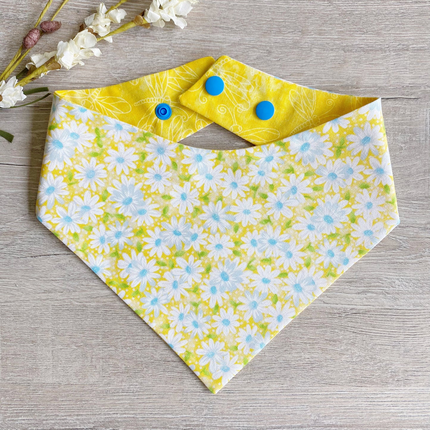 New! Daisy Flower yellow Dog Bandana, Pet Scarf, snaps on, tie on, Season bandana, Tassel bandana, pom pom bandana, pet bandana