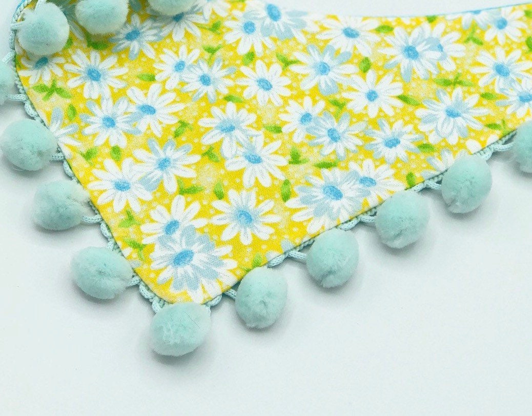New! Daisy Flower yellow Dog Bandana, Pet Scarf, snaps on, tie on, Season bandana, Tassel bandana, pom pom bandana, pet bandana