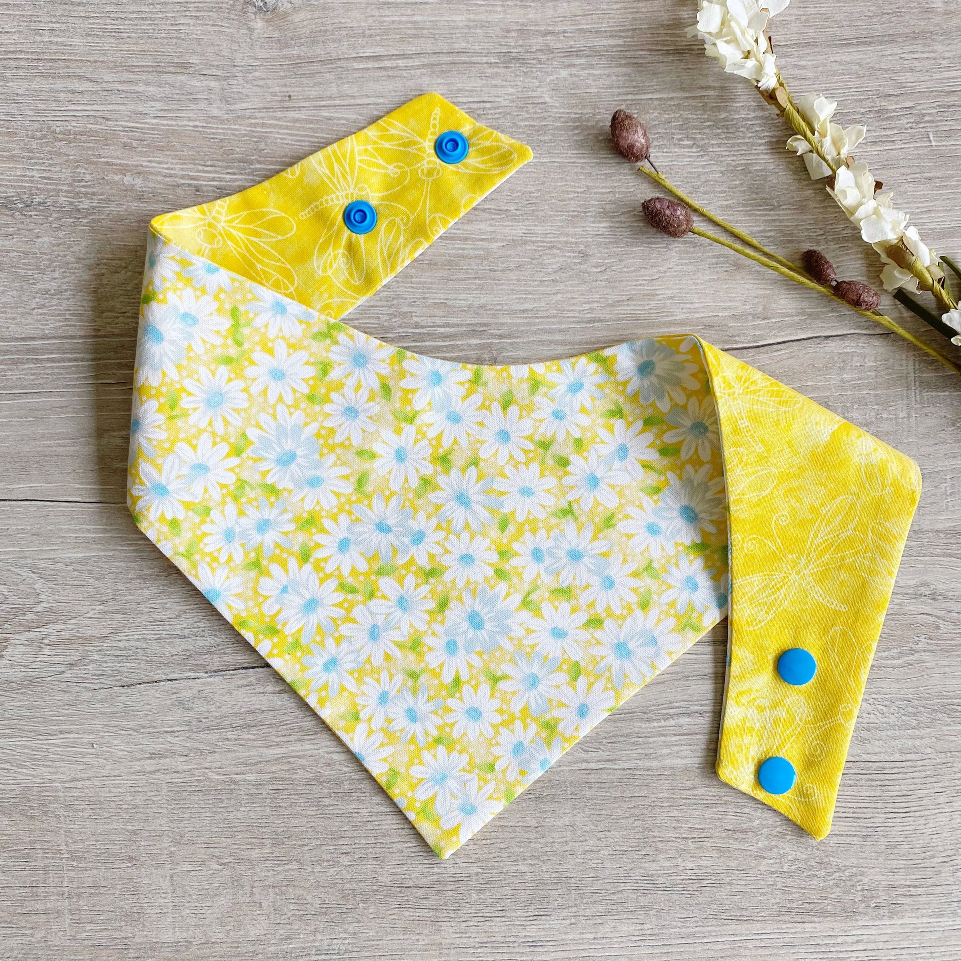 New! Daisy Flower yellow Dog Bandana, Pet Scarf, snaps on, tie on, Season bandana, Tassel bandana, pom pom bandana, pet bandana