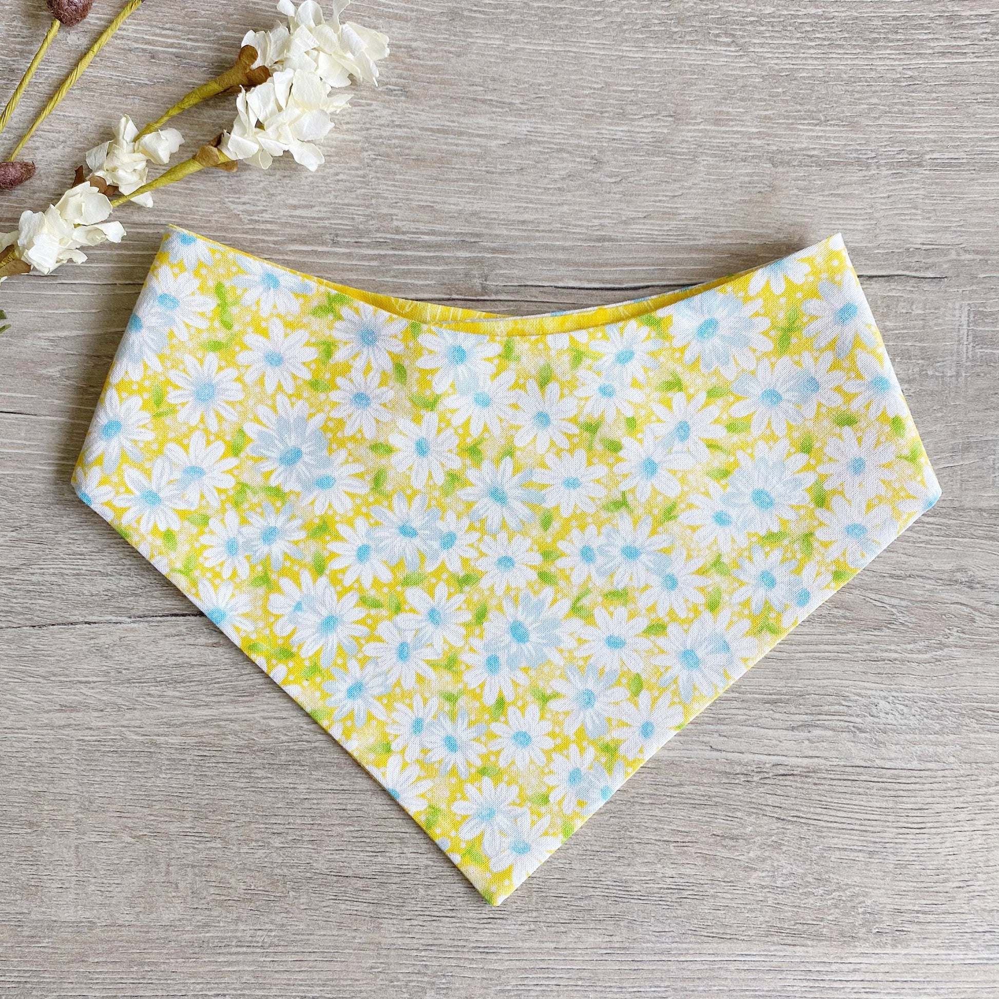 New! Daisy Flower yellow Dog Bandana, Pet Scarf, snaps on, tie on, Season bandana, Tassel bandana, pom pom bandana, pet bandana
