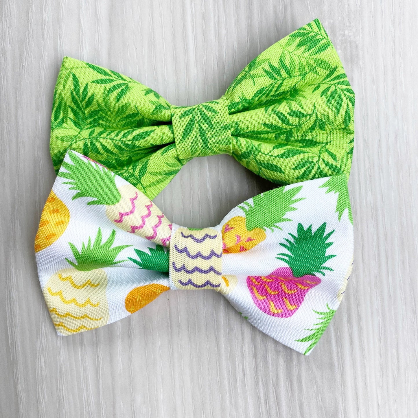 Summer Dog Bowtie, Tropical Pineapple