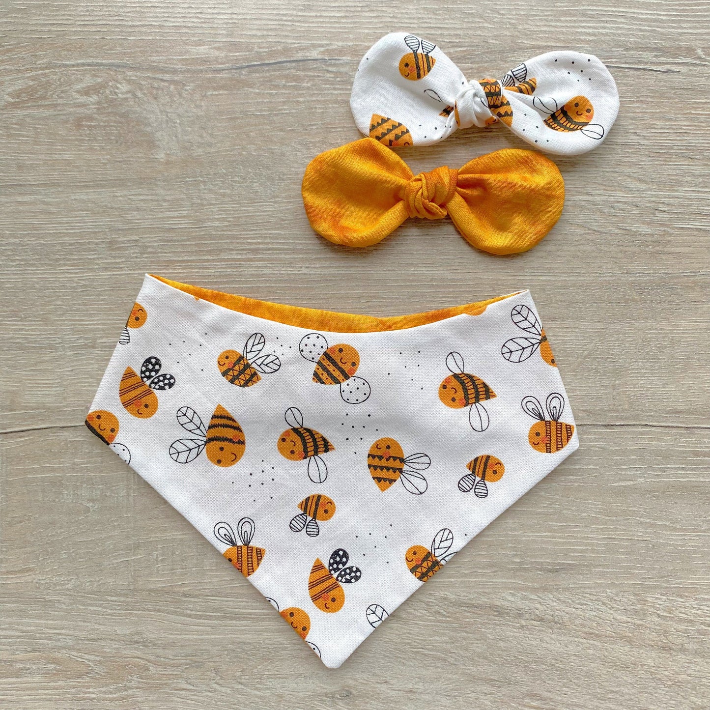 Honey Bees dog bandana, Spring Dog bandana, Snap on Bandana, Matching hair-bow, Bow and Bandana, Cute bandanas