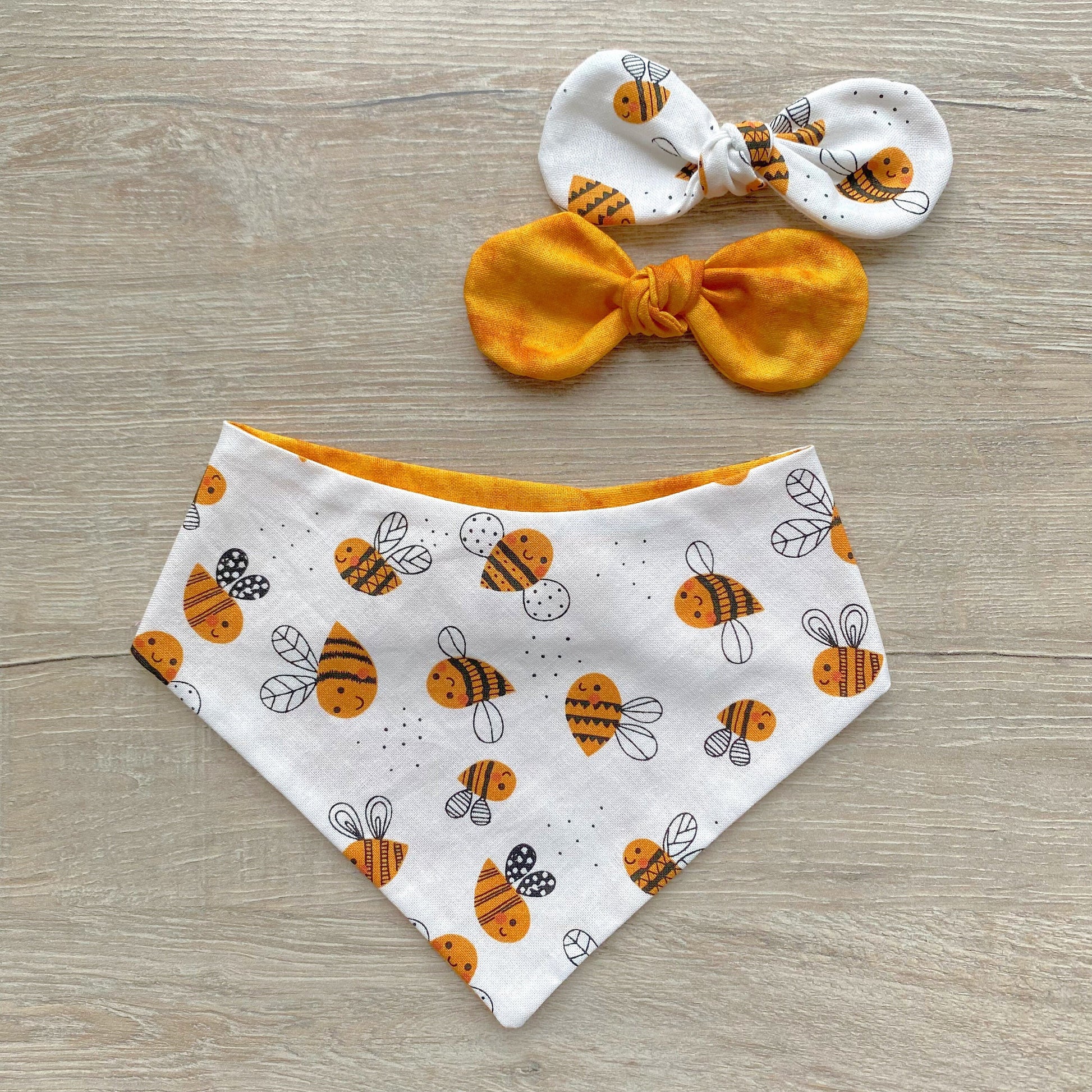 Honey Bees dog bandana, Spring Dog bandana, Snap on Bandana, Matching hair-bow, Bow and Bandana, Cute bandanas