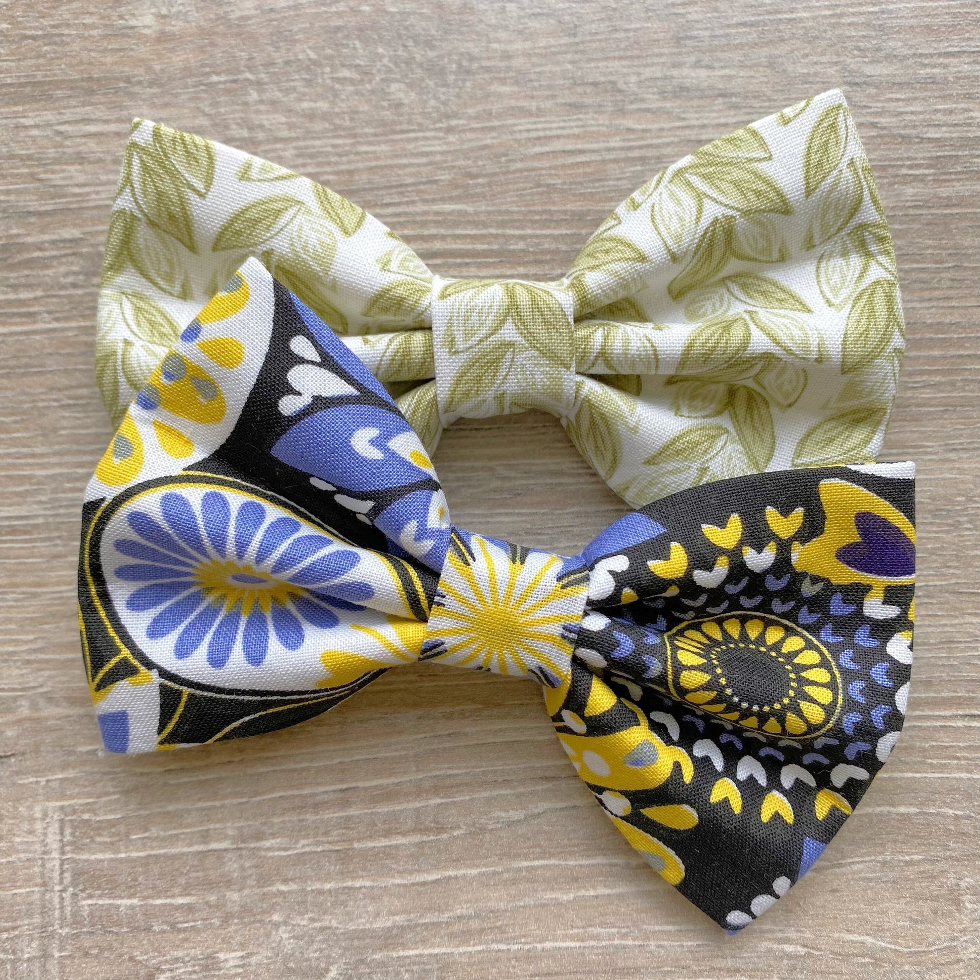 Floral Dog Bowtie