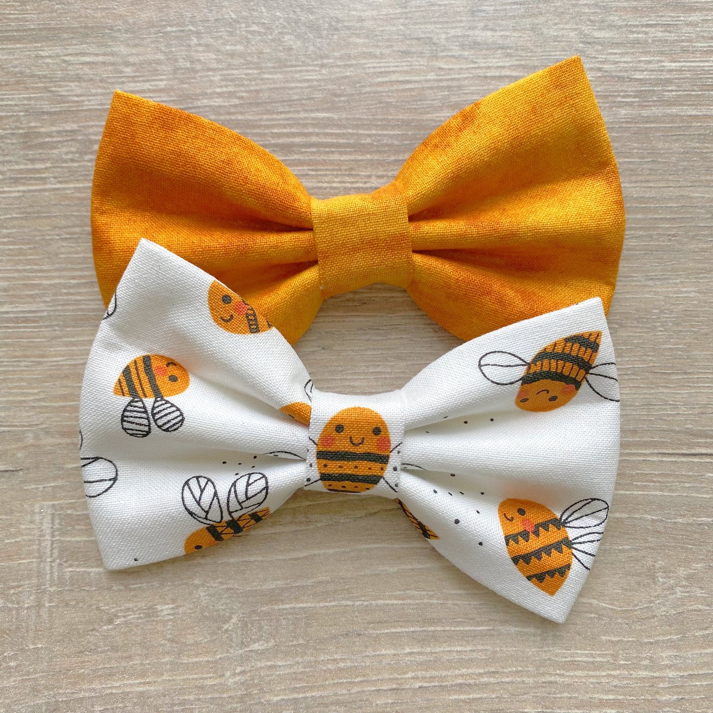 Honey Bees Dog Bowtie, pet accessories, bow ties, spring dog accessories, dog collar, pet bow tie