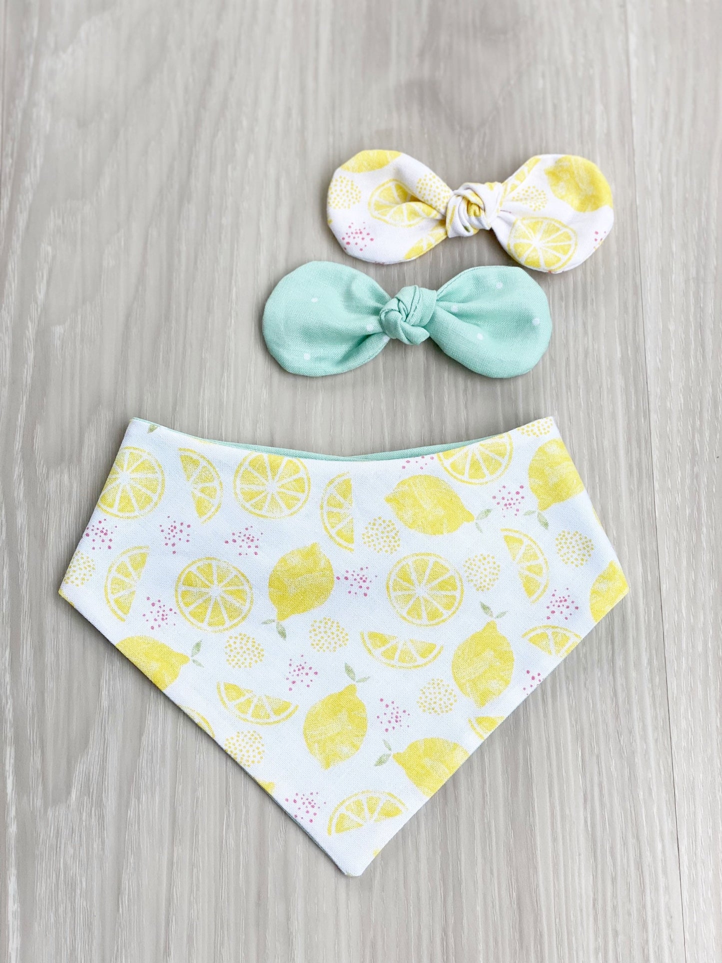 Lemon Dog Bandana, Reversible Snap-on Bow Set