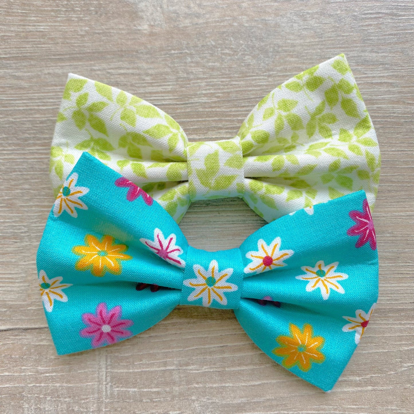 Assorted Flowers Dog Bowtie
