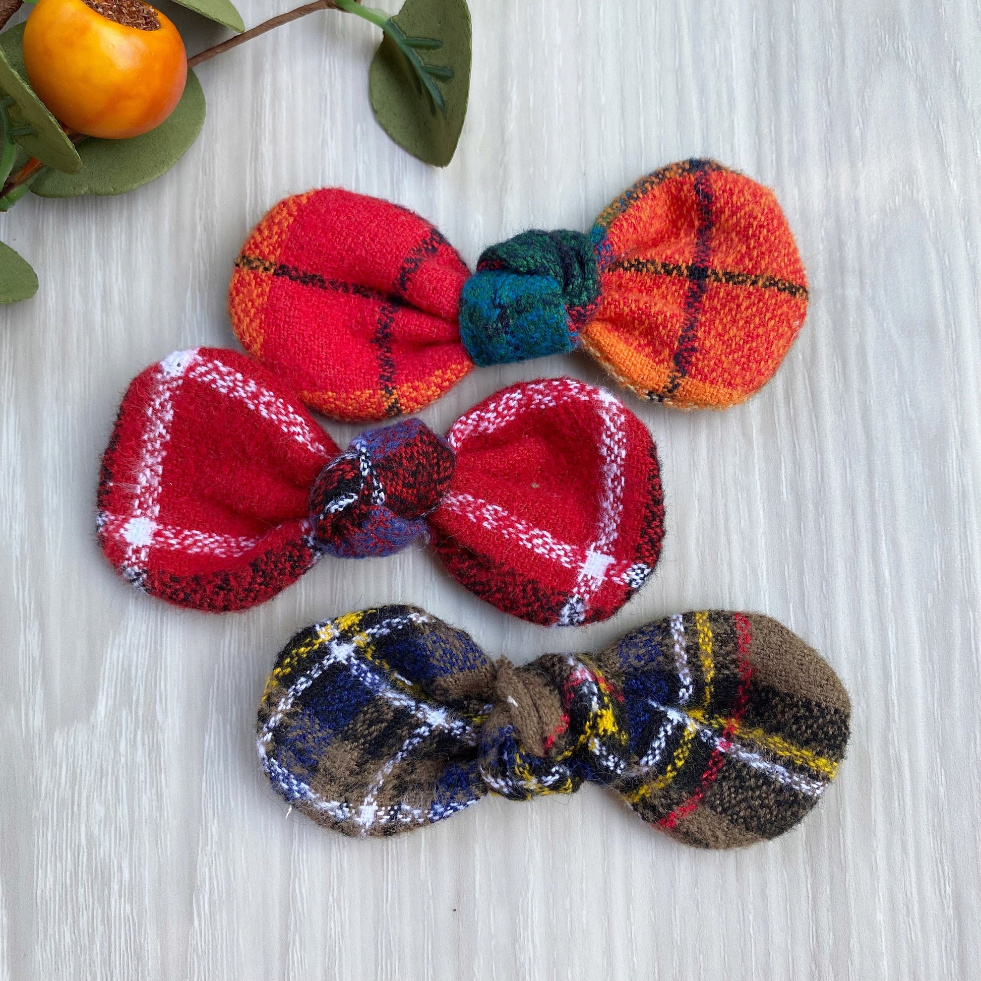 Fall Dog hair bow, flannel hair bows, clip for dogs, alligator clip, french barrette, Dog accessories, dog hair bows with clip