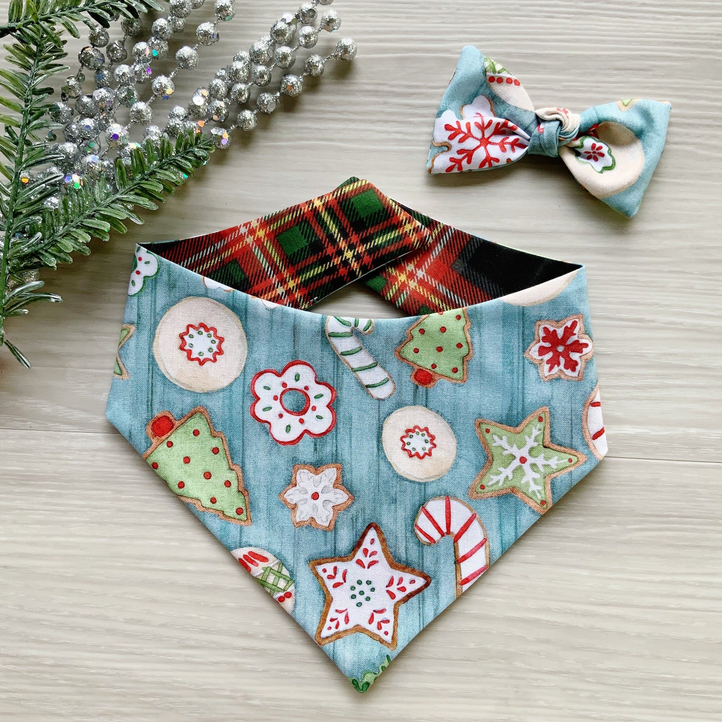 New! Christmas Dog bandana, Christmas Cookies Dog bandana, Snap on Bandana, Matching hair-bow, Bow and Bandana, Hair Scrunchies, red plaid