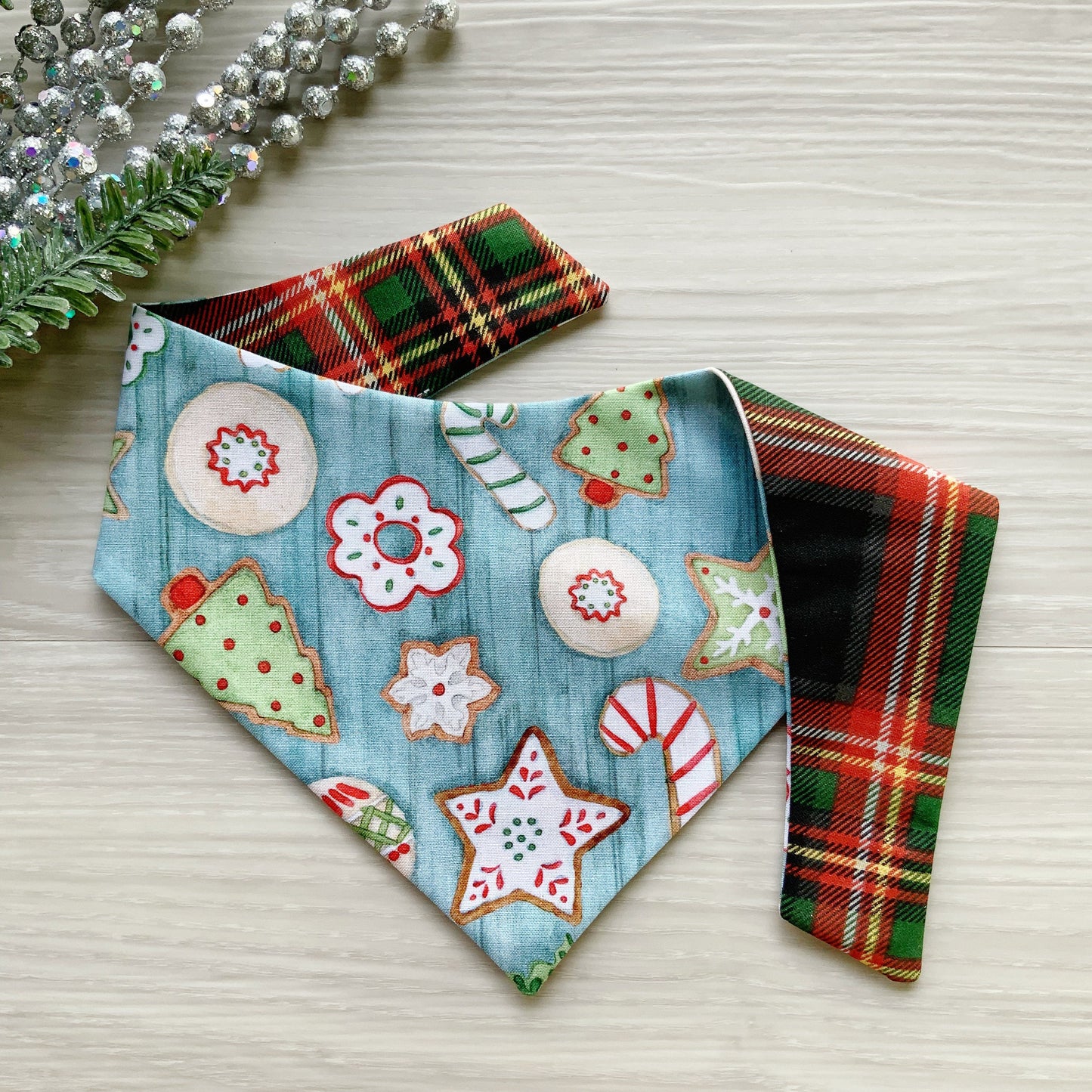 New! Christmas Dog bandana, Christmas Cookies Dog bandana, Snap on Bandana, Matching hair-bow, Bow and Bandana, Hair Scrunchies, red plaid