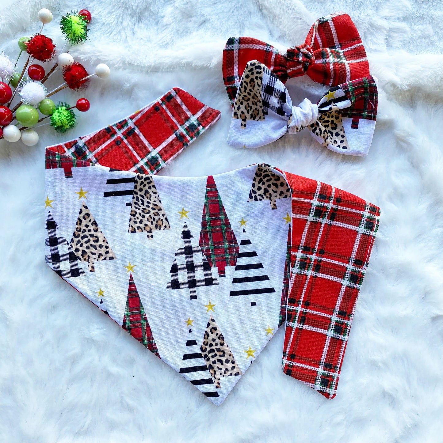 New! Christmas Dog bandana, Christmas tree Dog bandana, Snap on Bandana, Matching hair-bow, Bow and Bandana, Hair Scrunchies, red plaid